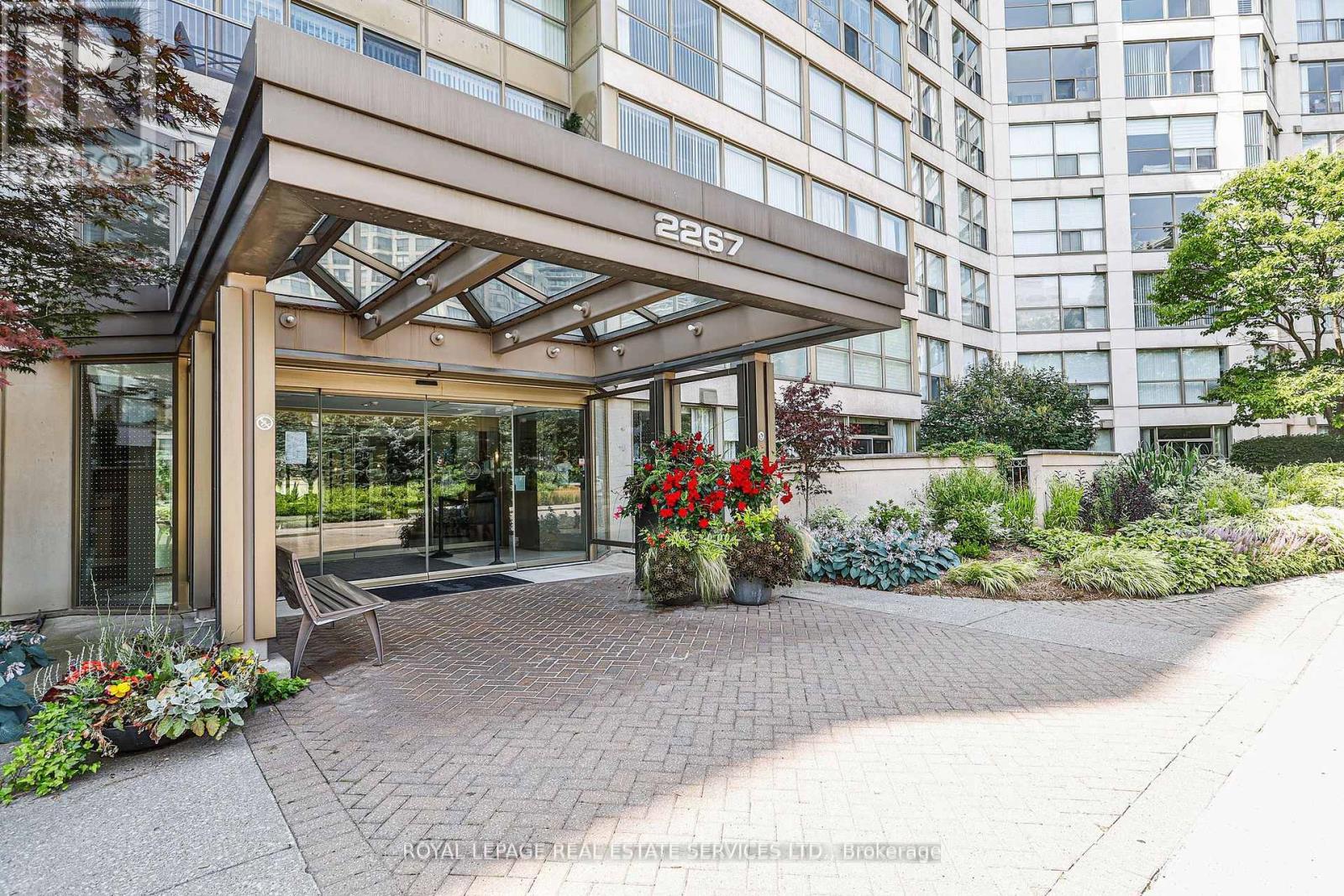 












216 - 2267 LAKESHORE BOULEVARD W

,
Toronto,




Ontario
M8V3X2

