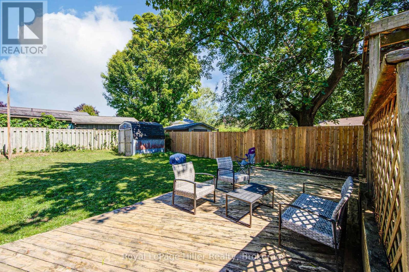 












11 WARWICK ROAD

,
Stratford,




Ontario
N5A6E6

