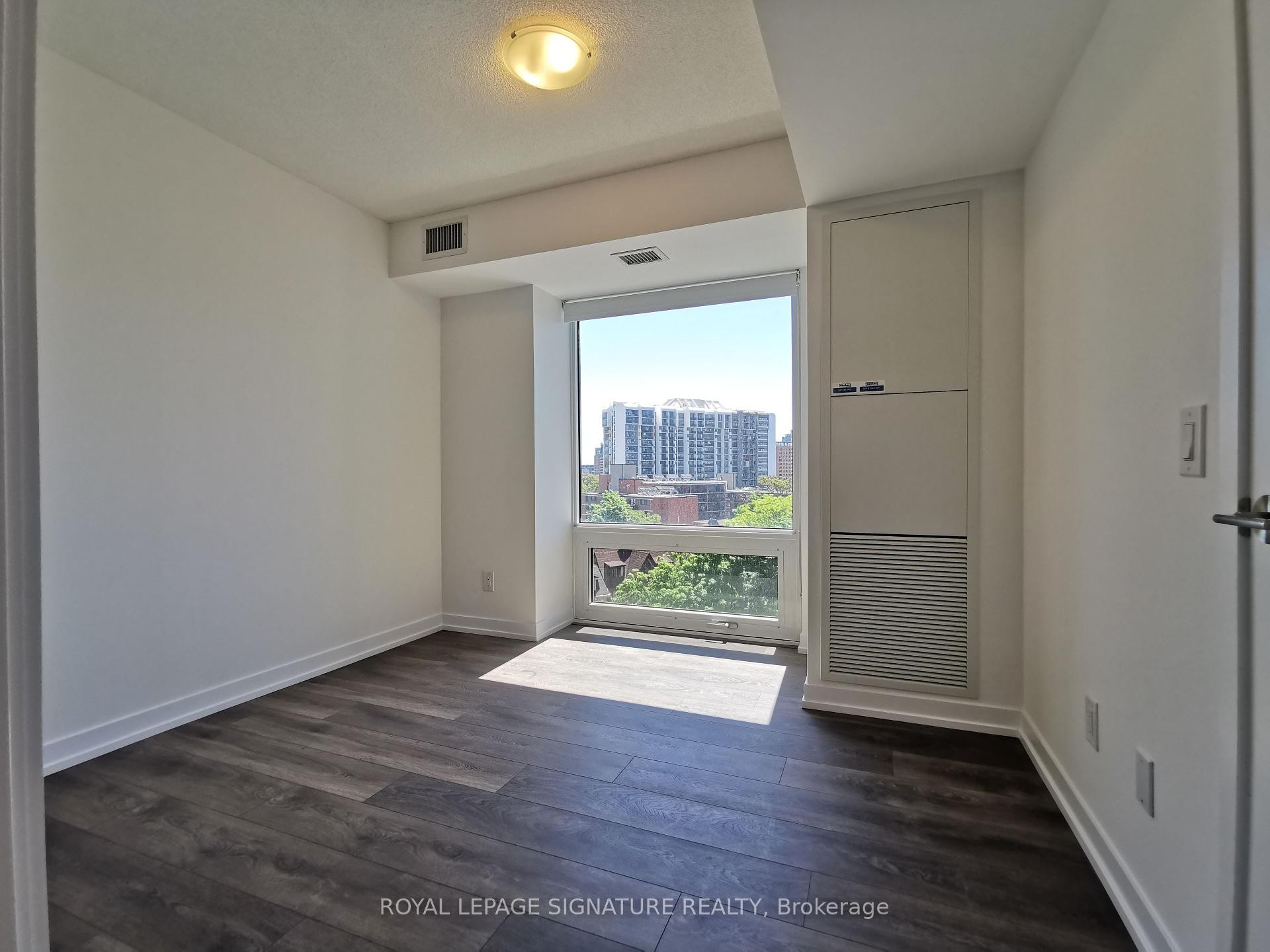 









219


Dundas

Street East, 812,
Toronto,




ON
M5A 0V1

