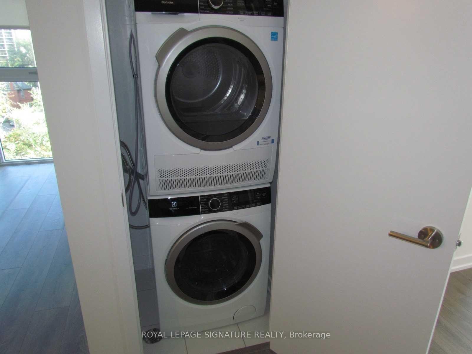 









219


Dundas

Street East, 812,
Toronto,




ON
M5A 0V1

