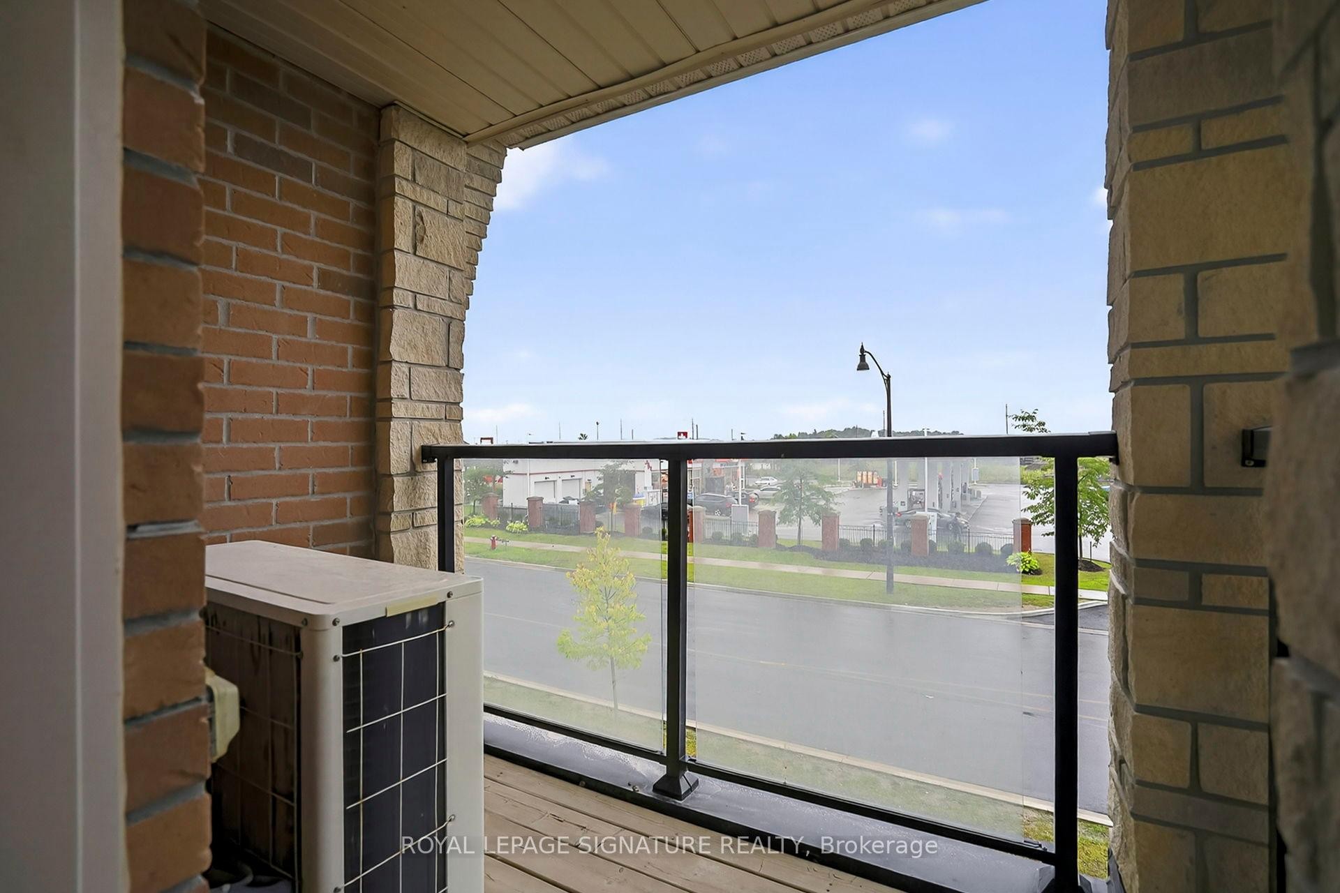 









200


Veterans

Drive, 110,
Brampton,




ON
L7A 4S6

