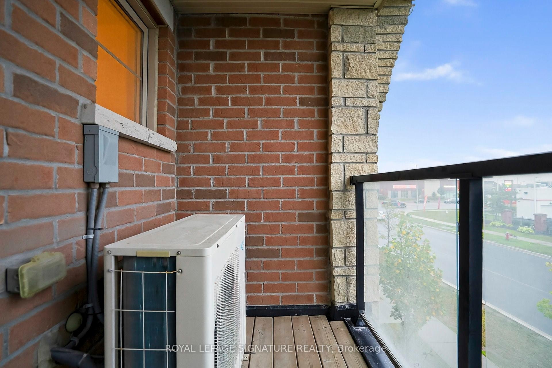 









200


Veterans

Drive, 110,
Brampton,




ON
L7A 4S6

