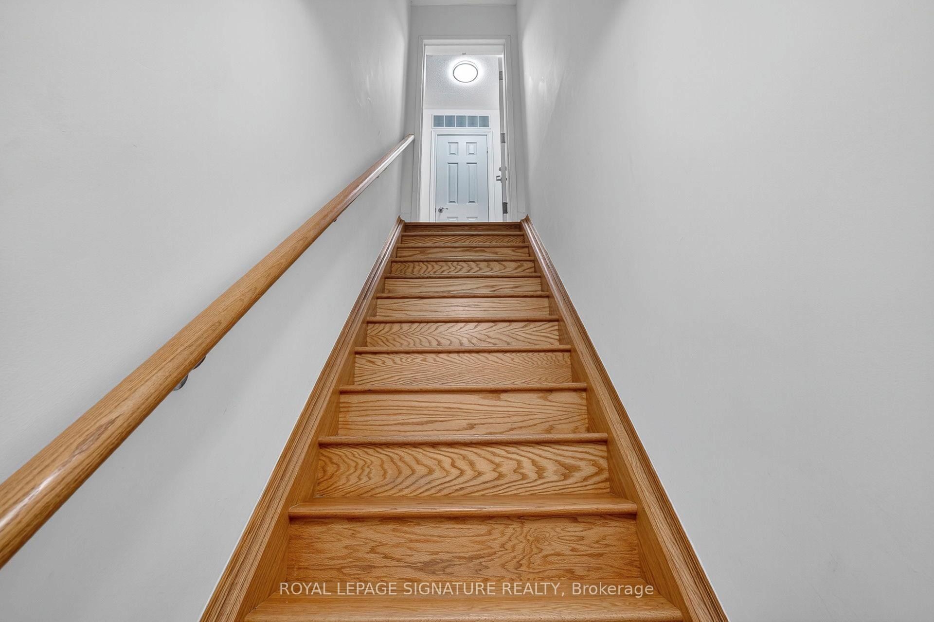 









200


Veterans

Drive, 110,
Brampton,




ON
L7A 4S6

