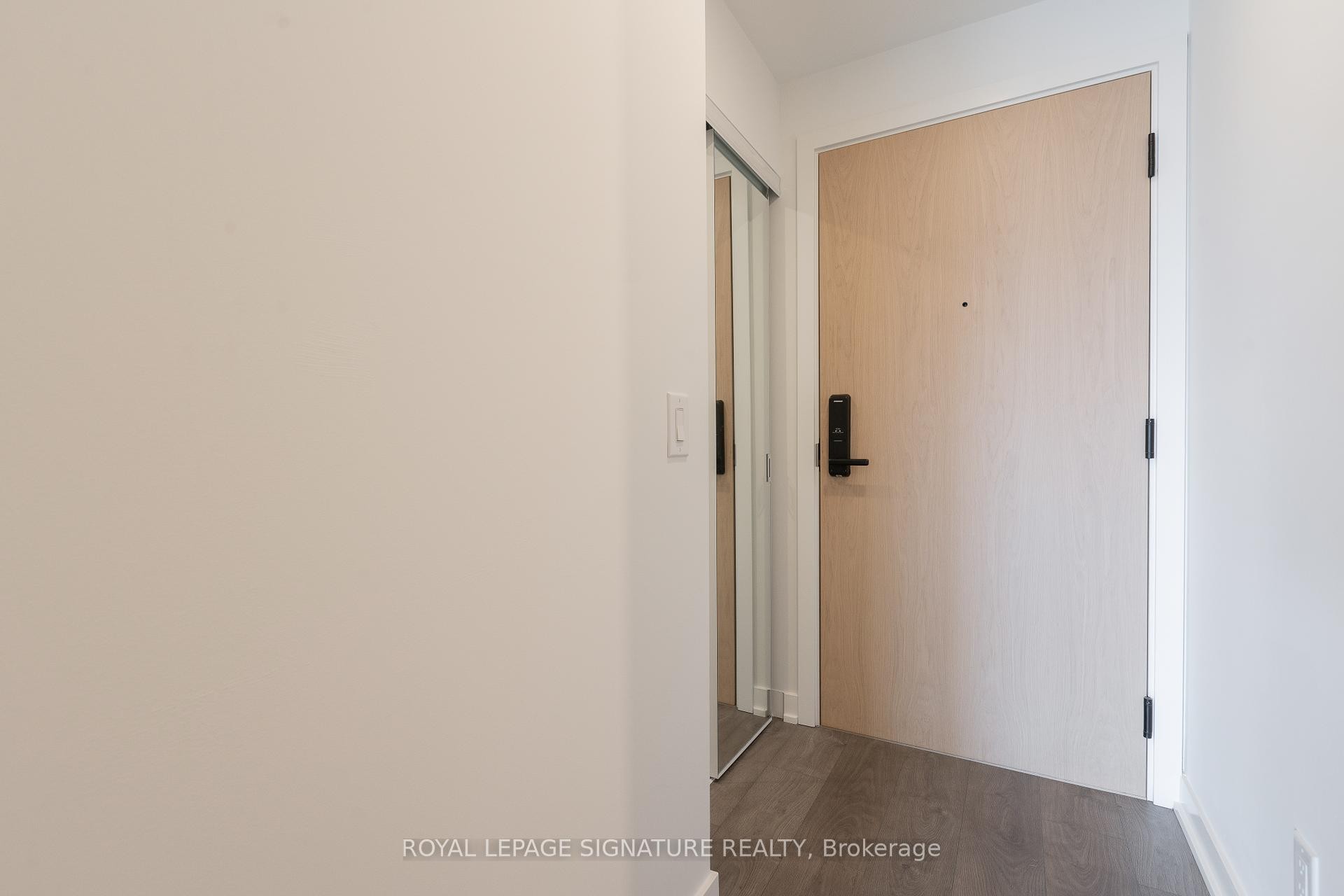 









5


Defries

Street, 1804,
Toronto,




ON
M5A 0W7

