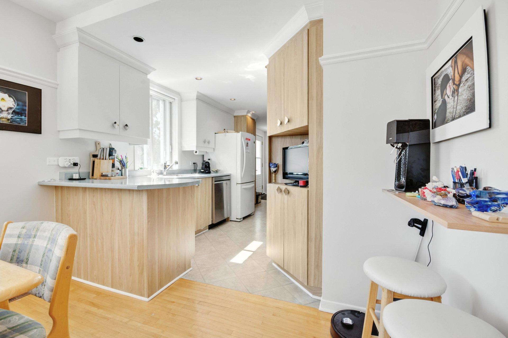 









54


2e Avenue N.

,
Montréal (Pierrefonds-Roxboro),




QC
H8Y2L2

