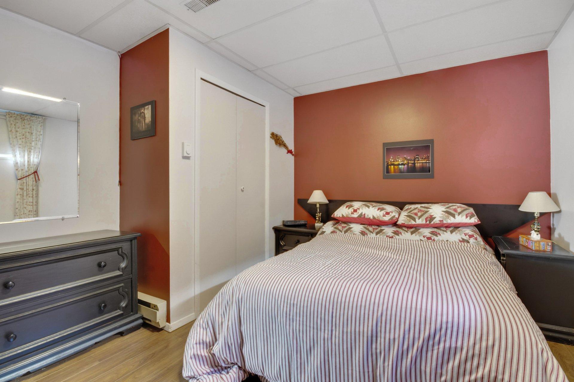 









54


2e Avenue N.

,
Montréal (Pierrefonds-Roxboro),




QC
H8Y2L2


