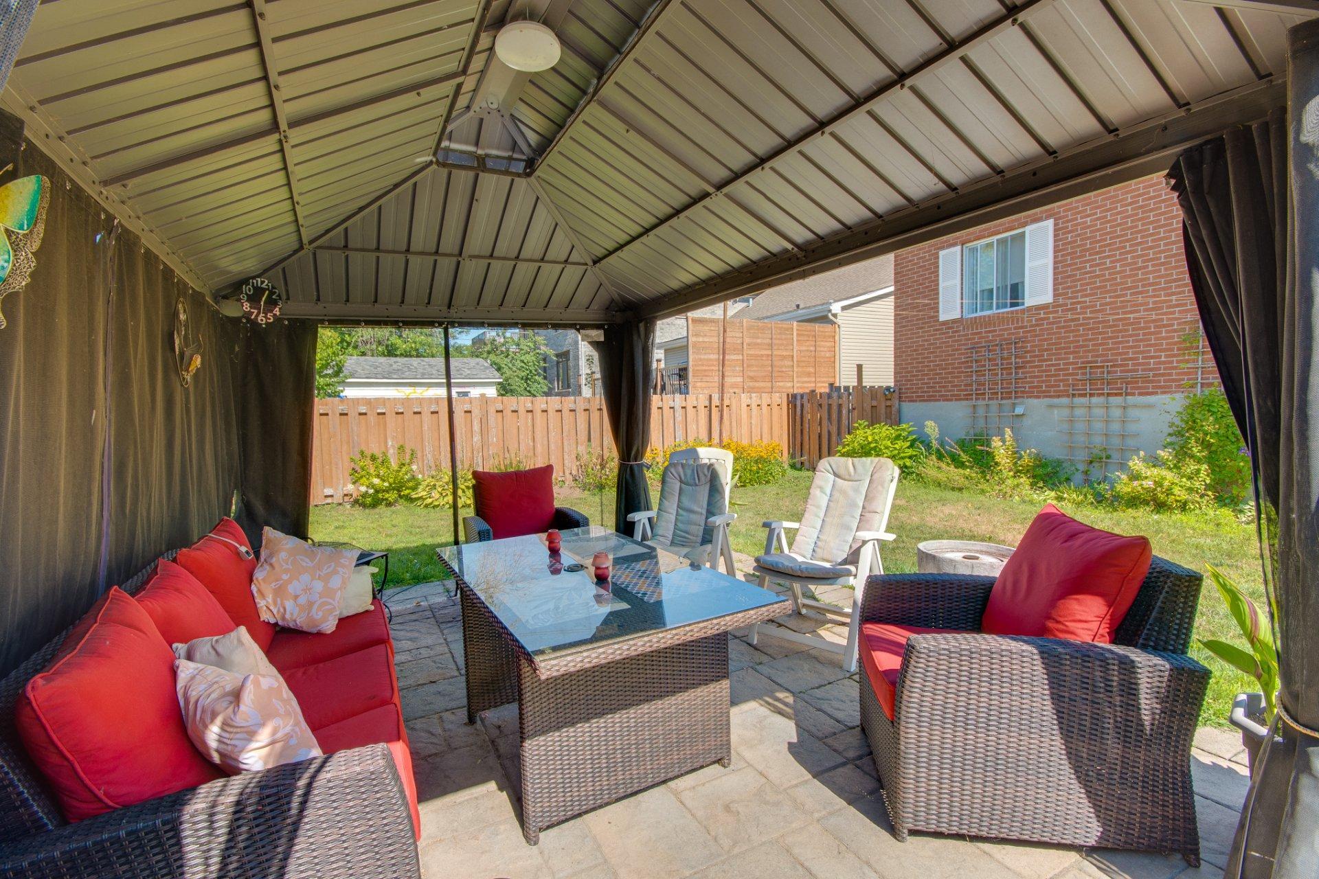 









54


2e Avenue N.

,
Montréal (Pierrefonds-Roxboro),




QC
H8Y2L2

