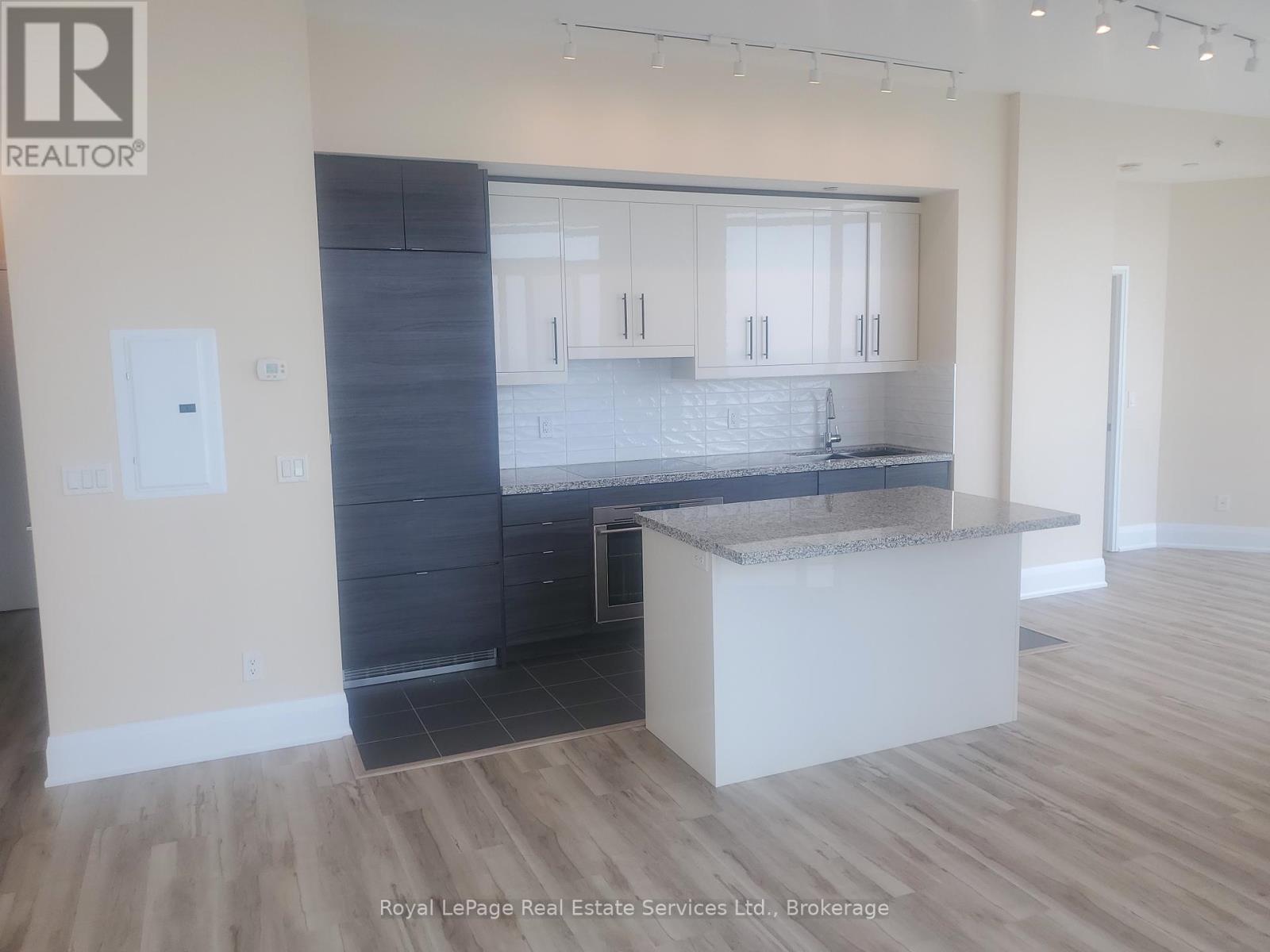 












3702 - 59 ANNIE CRAIG DRIVE

,
Toronto (Mimico),




Ontario
M8V0C4

