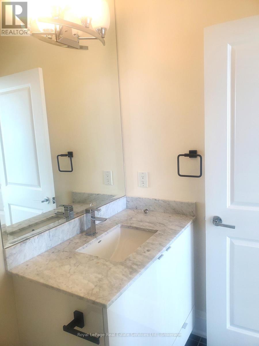 












3702 - 59 ANNIE CRAIG DRIVE

,
Toronto (Mimico),




Ontario
M8V0C4

