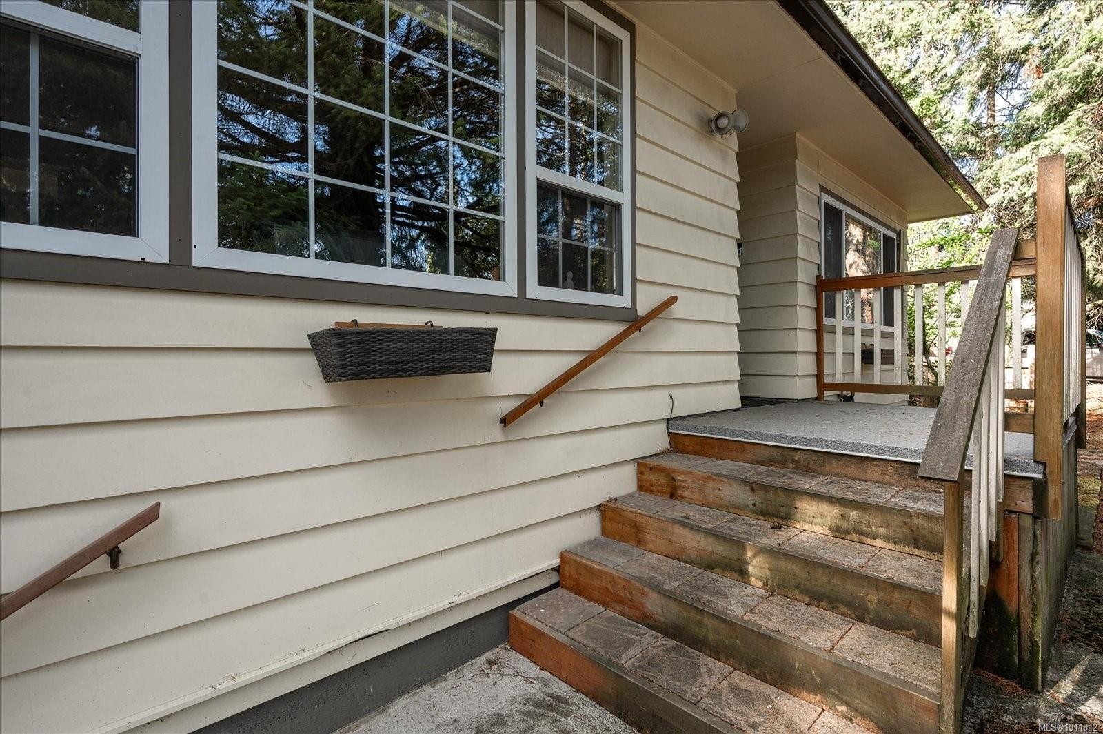 









1813


Northfield

Rd,
Nanaimo,




BC
V9S 3B4

