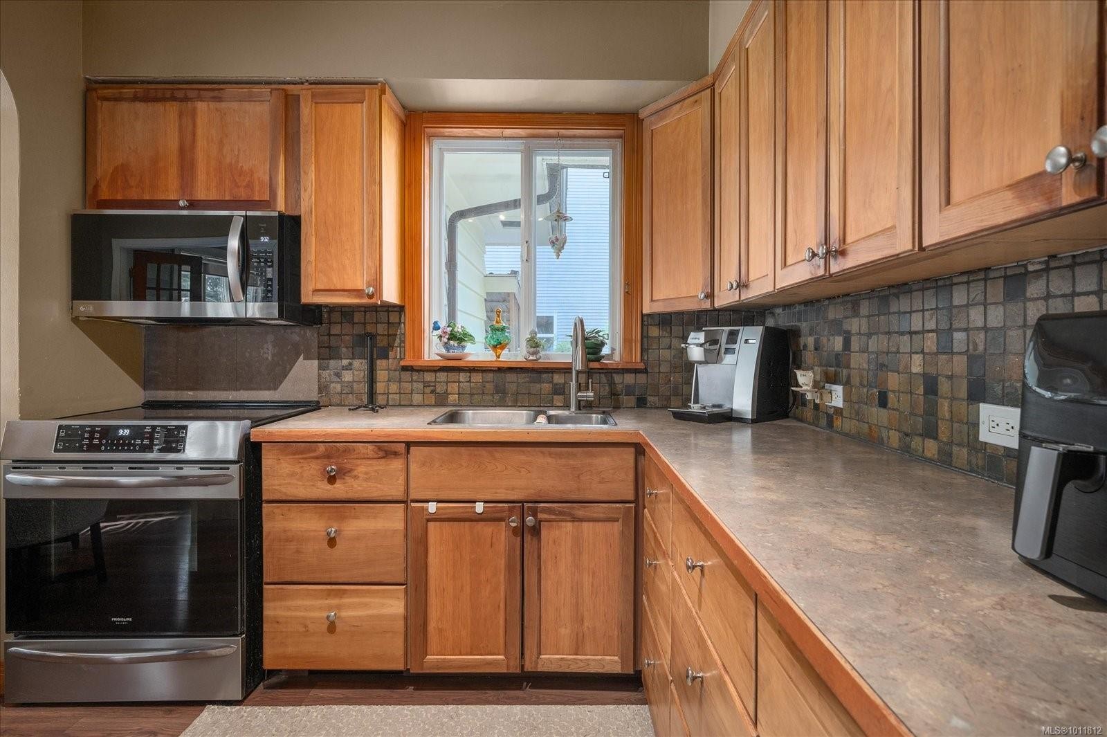 









1813


Northfield

Rd,
Nanaimo,




BC
V9S 3B4

