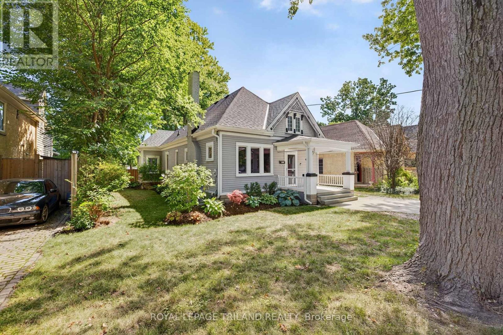 












513 GROSVENOR STREET

,
London East (East B),




Ontario
N5Y3S8

