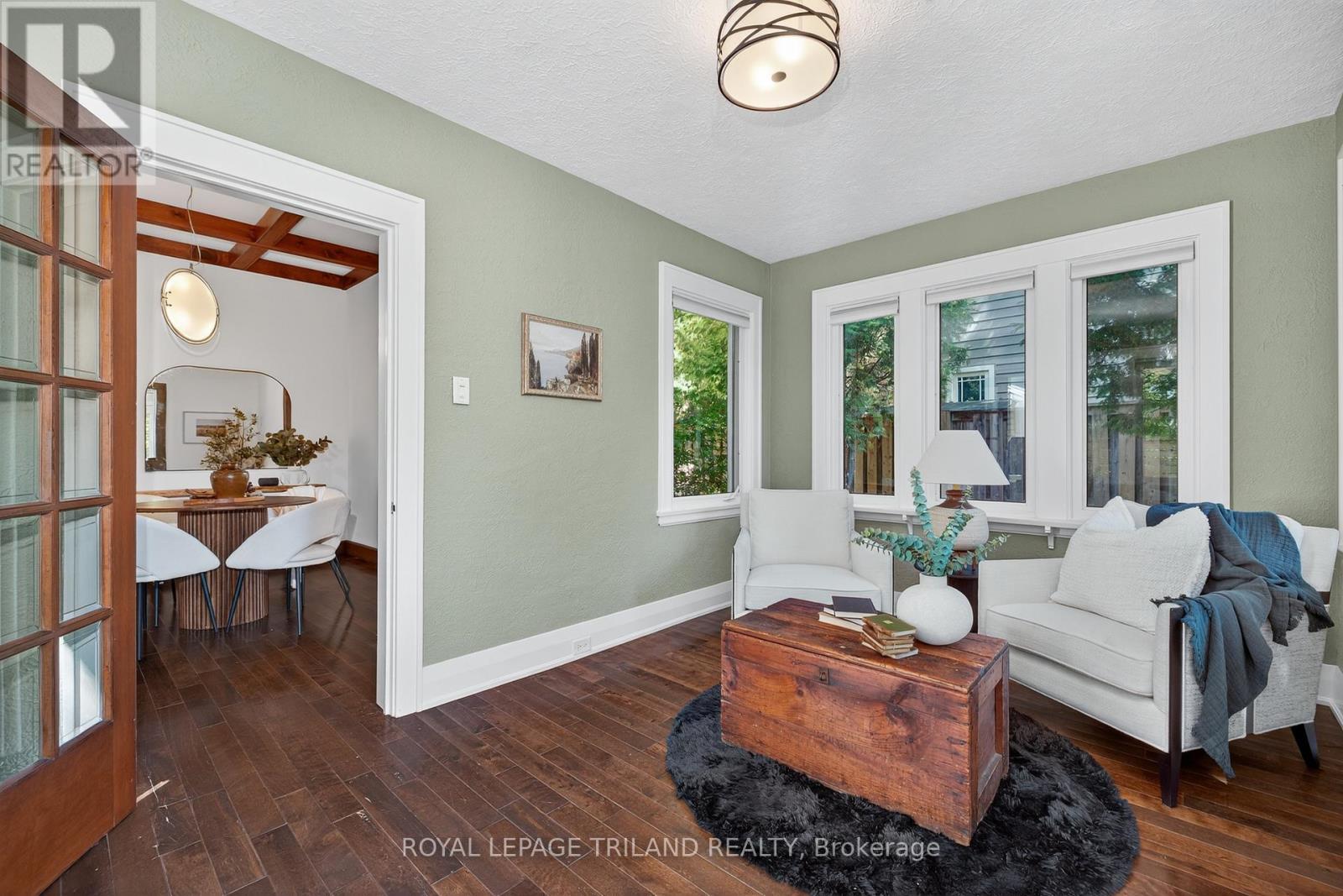 












513 GROSVENOR STREET

,
London East (East B),




Ontario
N5Y3S8

