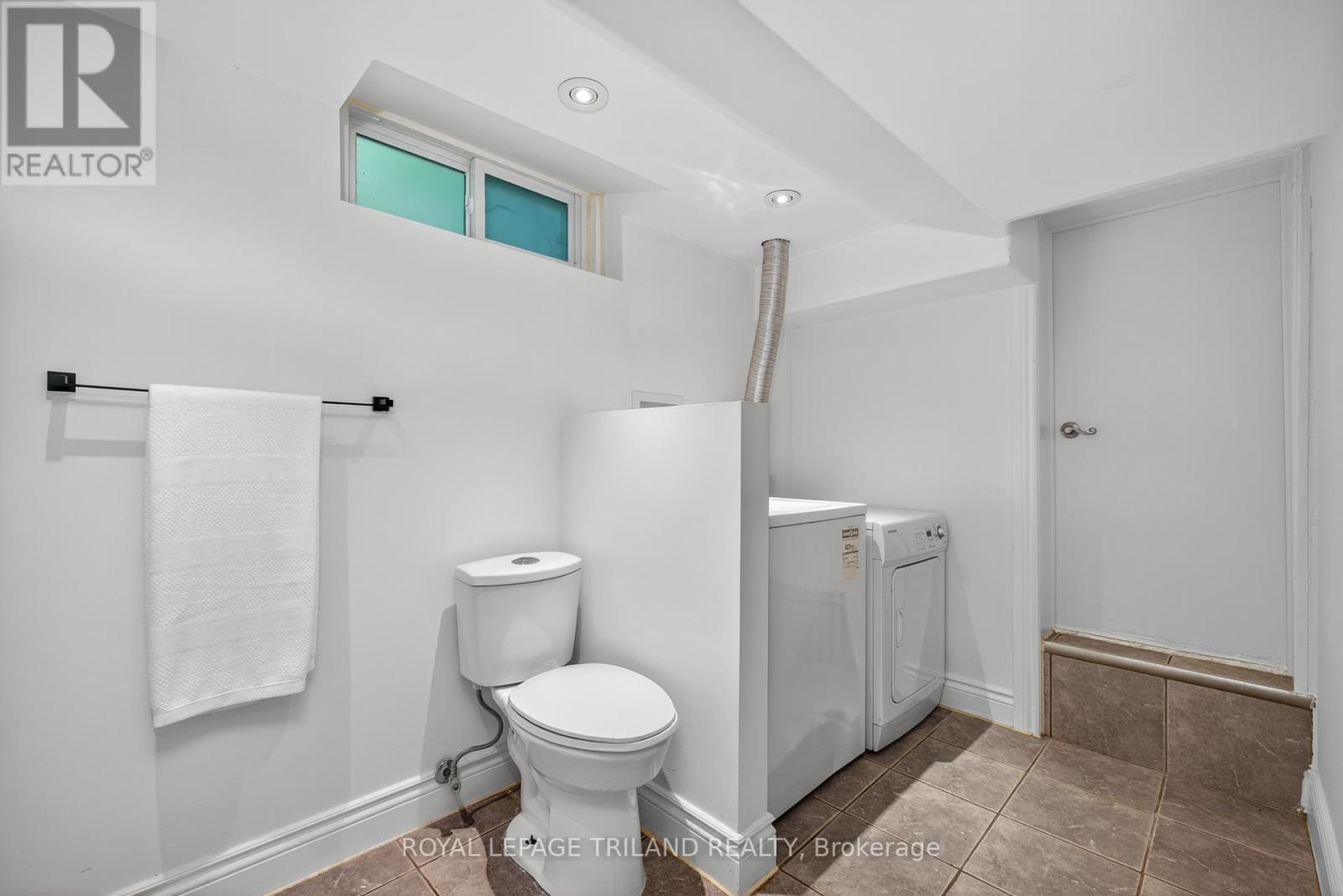 












513 GROSVENOR STREET

,
London East (East B),




Ontario
N5Y3S8

