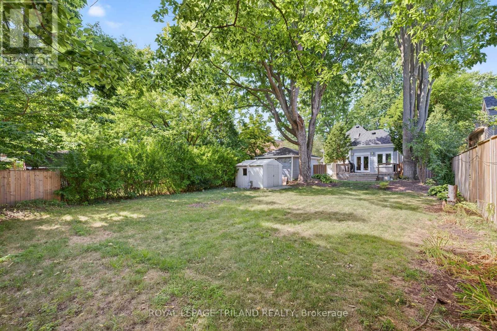 












513 GROSVENOR STREET

,
London East (East B),




Ontario
N5Y3S8

