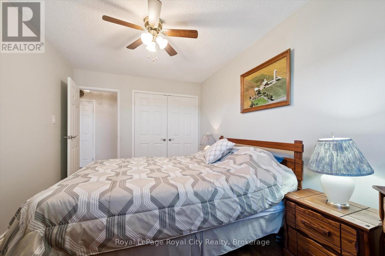 












713 - 19 WOODLAWN ROAD E

,
Guelph (Riverside Park),




Ontario
N1H7B1

