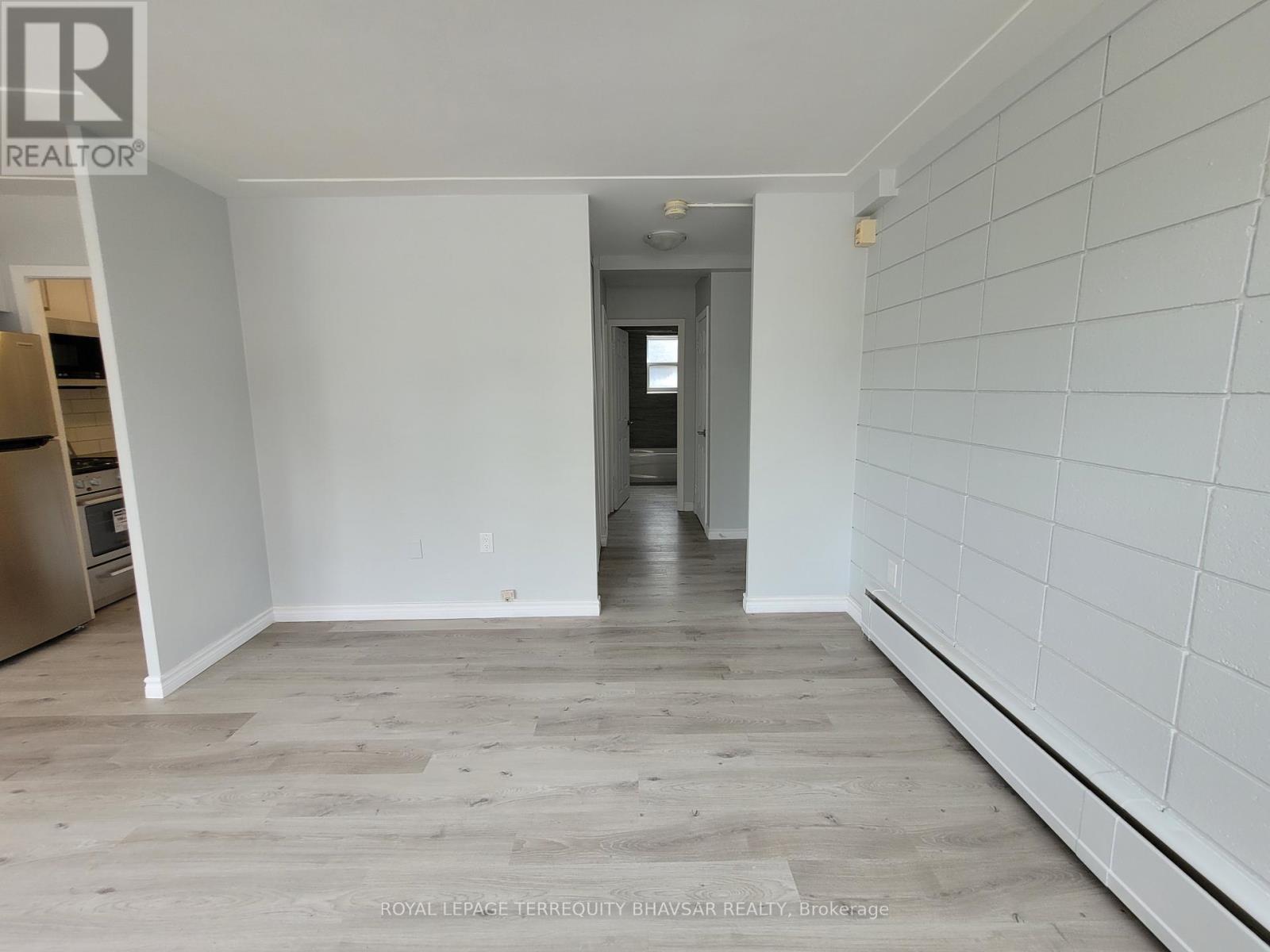 












1 - 521 PARK STREET

,
Kitchener,




Ontario
N2G1N8

