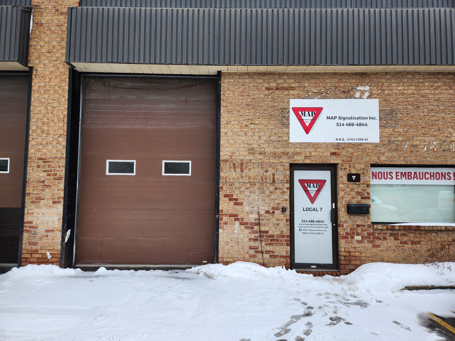 









755


Boul. du Curé-Boivin

, 7,
Boisbriand,




QC
J7G2J2

