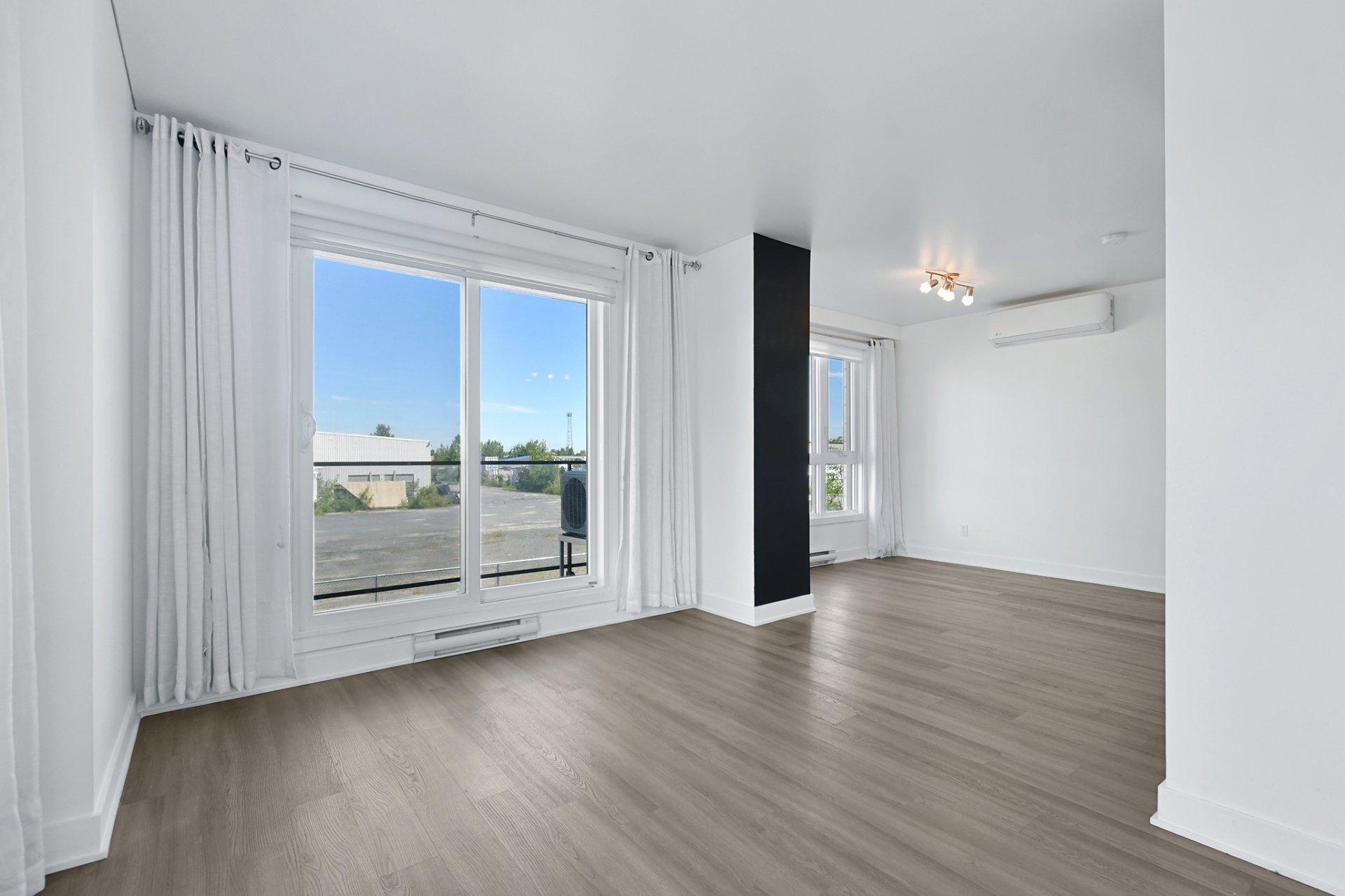 









1431


Av. de la Gare

, 211,
Mascouche,




QC
J7K3C7

