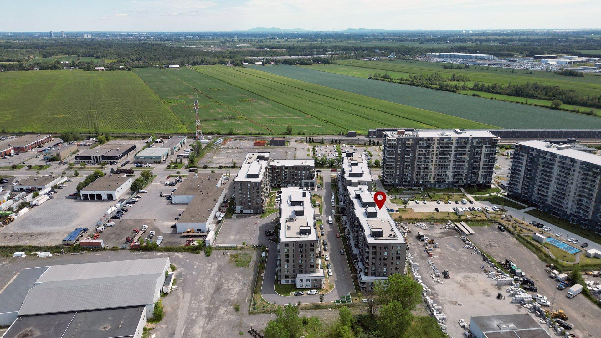 









1431


Av. de la Gare

, 211,
Mascouche,




QC
J7K3C7

