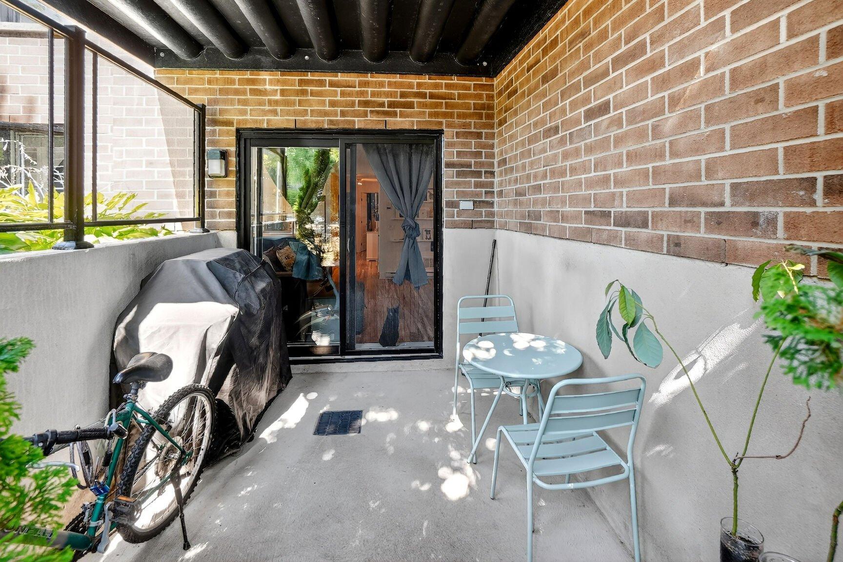 









3661


Rue Fernand-Flipot

, 001,
Longueuil (Saint-Hubert),




QC
J3Y0M6

