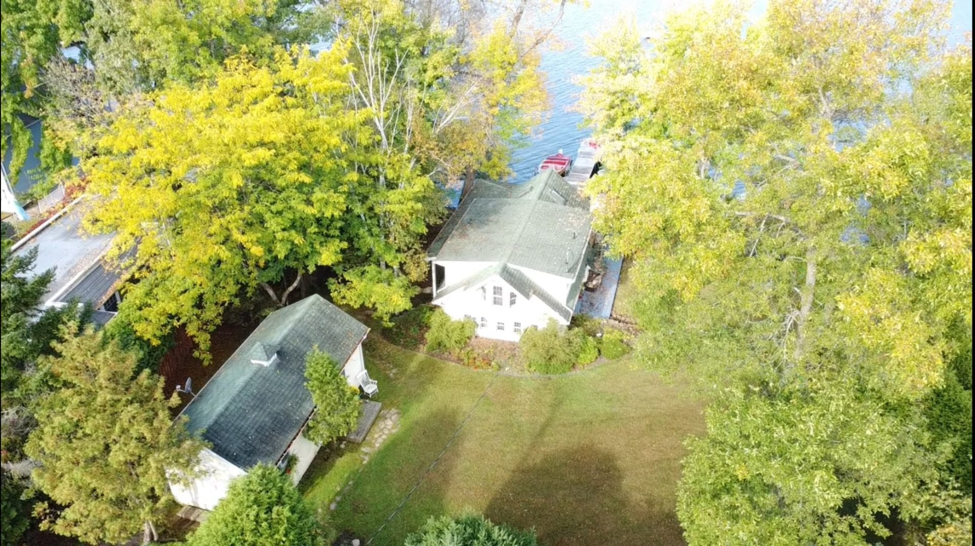 









2040


Ch. du Lac

,
North Hatley,




QC
J0B1C0

