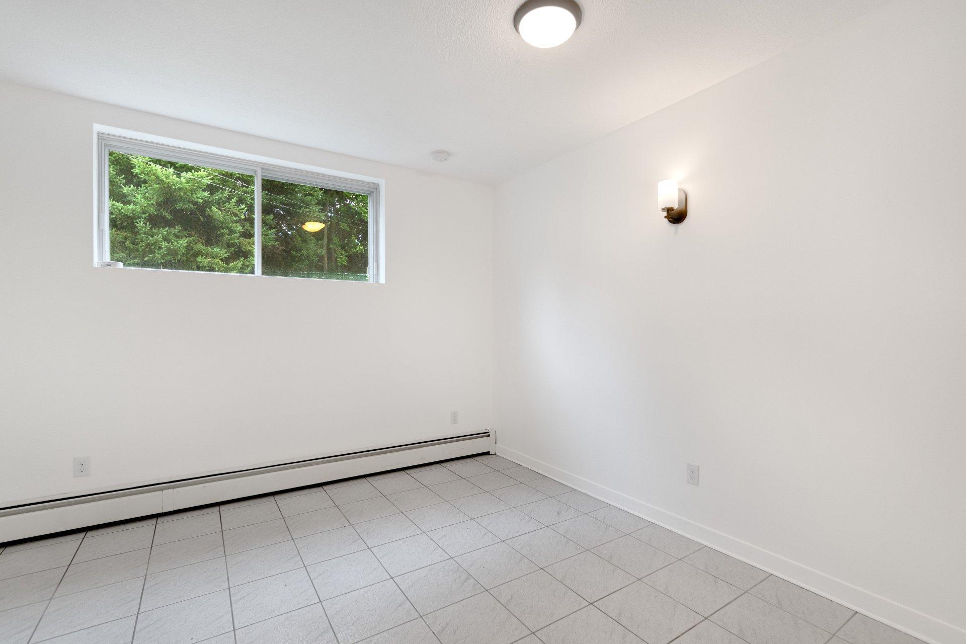









1510


Rue Bienville

,
Sherbrooke (Les Nations),




QC
J1H4J2

