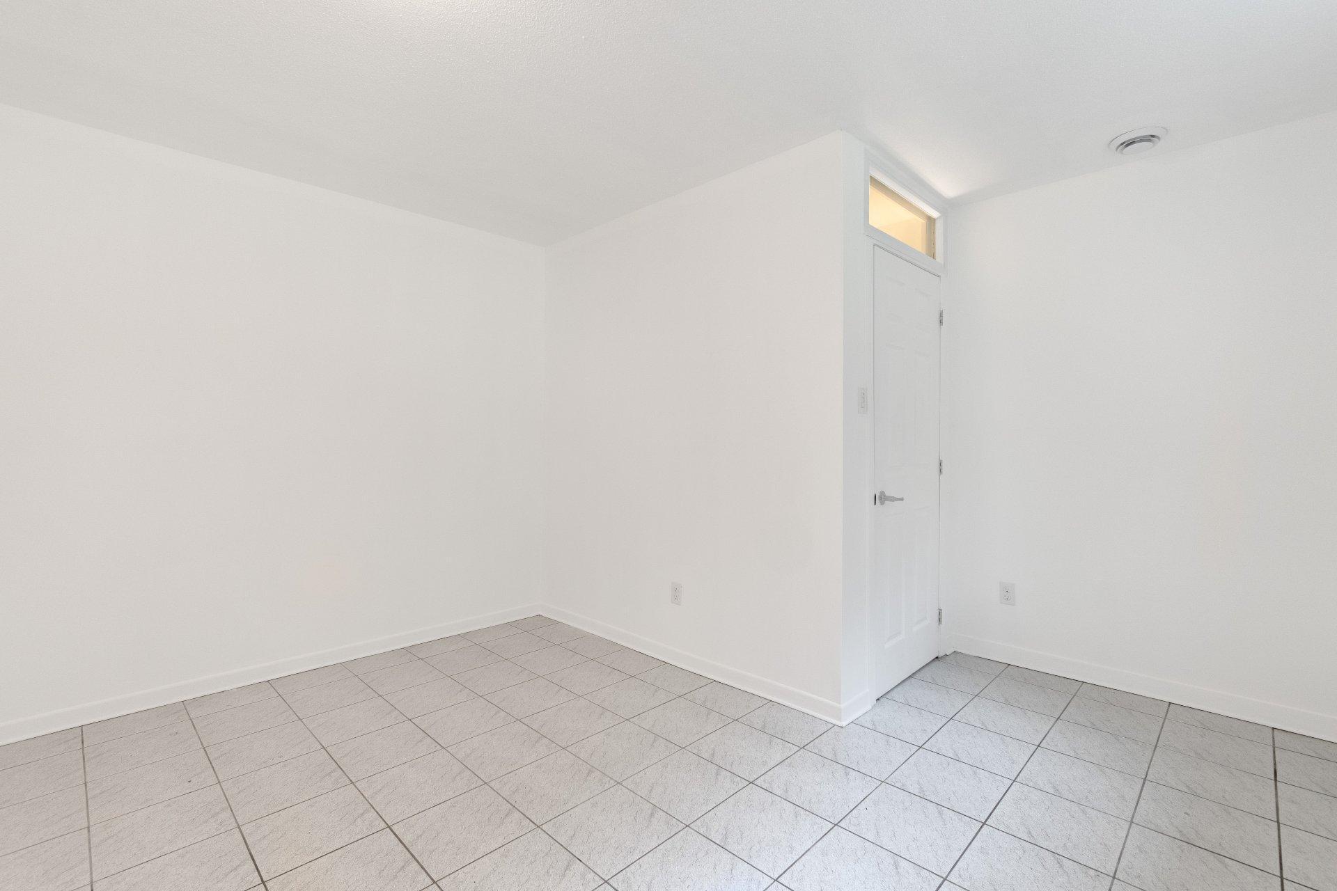 









1510


Rue Bienville

,
Sherbrooke (Les Nations),




QC
J1H4J2


