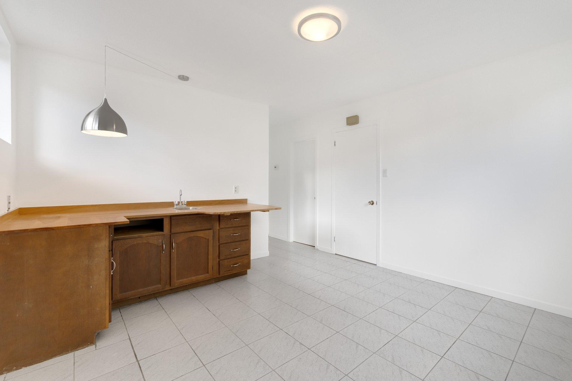 









1510


Rue Bienville

,
Sherbrooke (Les Nations),




QC
J1H4J2

