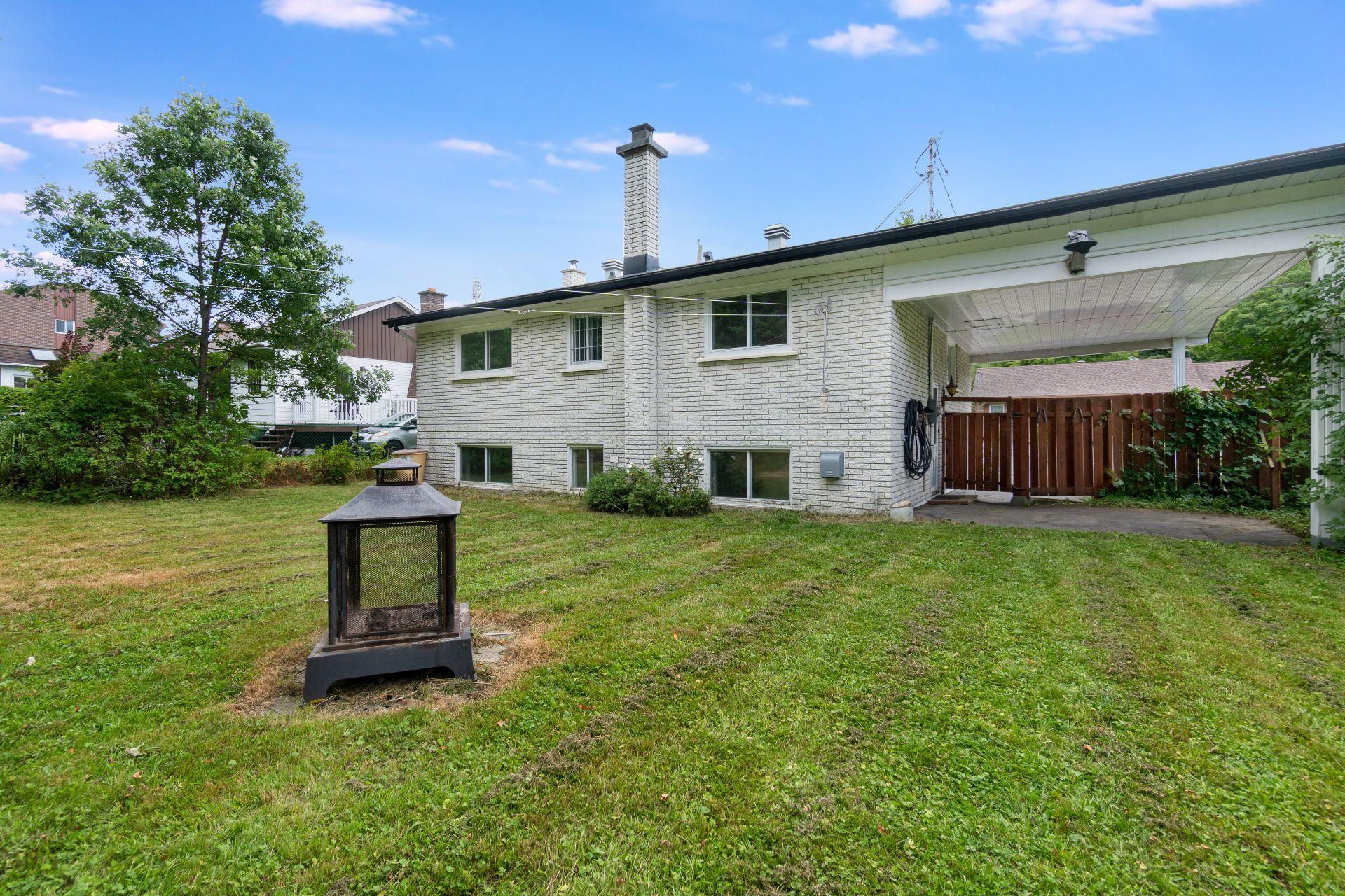 









1510


Rue Bienville

,
Sherbrooke (Les Nations),




QC
J1H4J2

