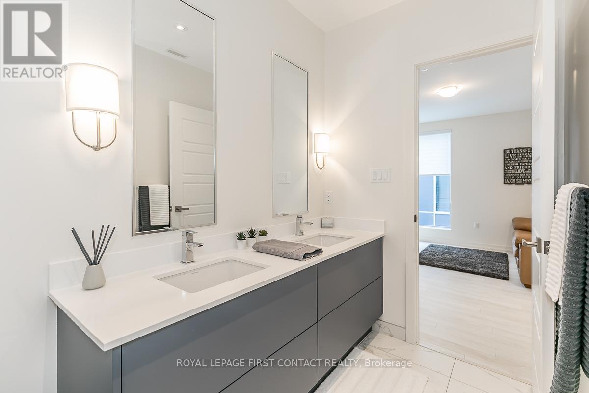 












3645 FERRETTI COURT

,
Innisfil,




Ontario
L9S0N6

