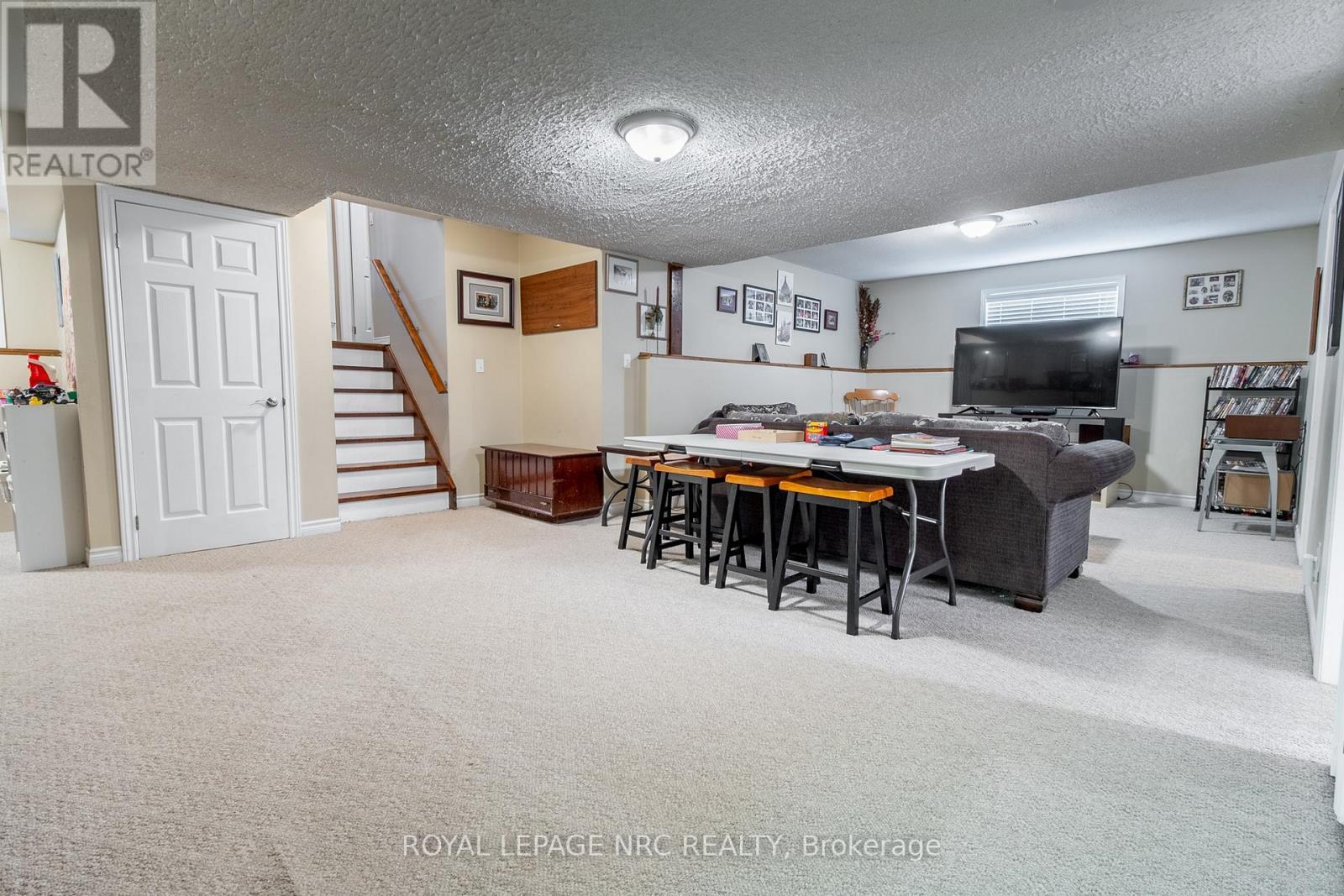 












49 ADMIRAL ROAD

,
St. Catharines (Secord Woods),




Ontario
L2P1G7

