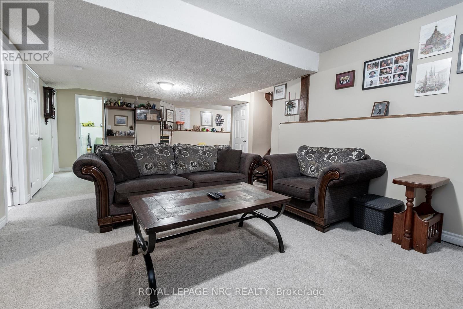 












49 ADMIRAL ROAD

,
St. Catharines (Secord Woods),




Ontario
L2P1G7

