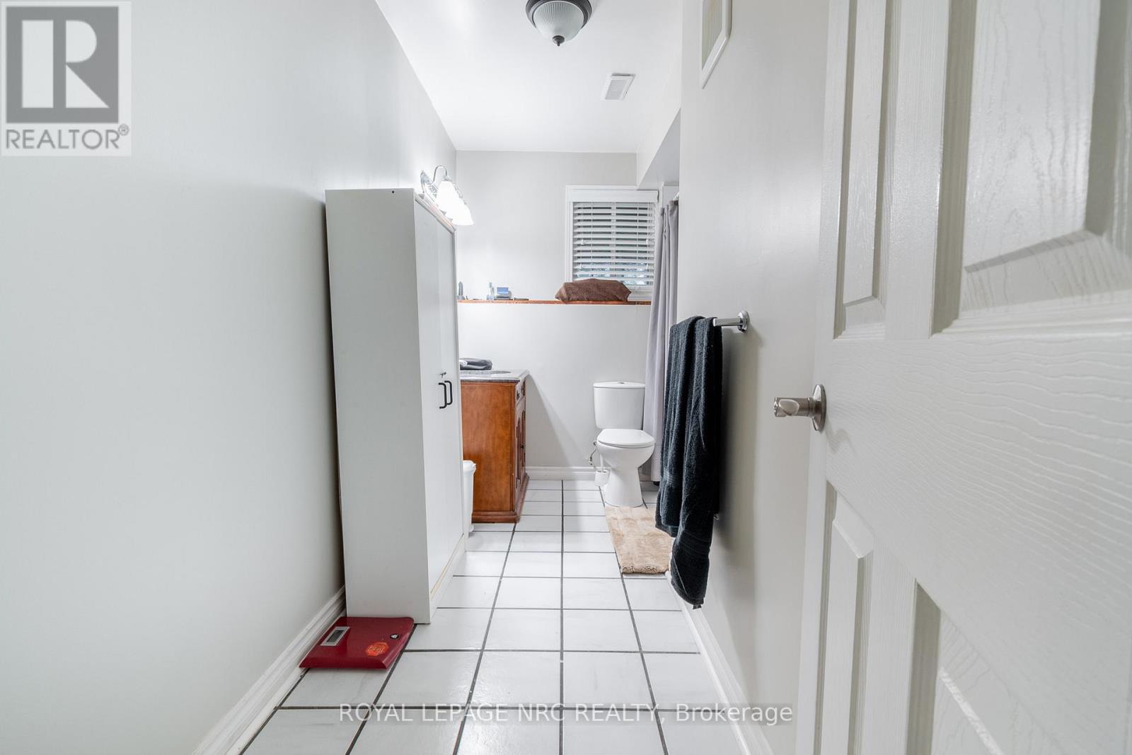 












49 ADMIRAL ROAD

,
St. Catharines (Secord Woods),




Ontario
L2P1G7

