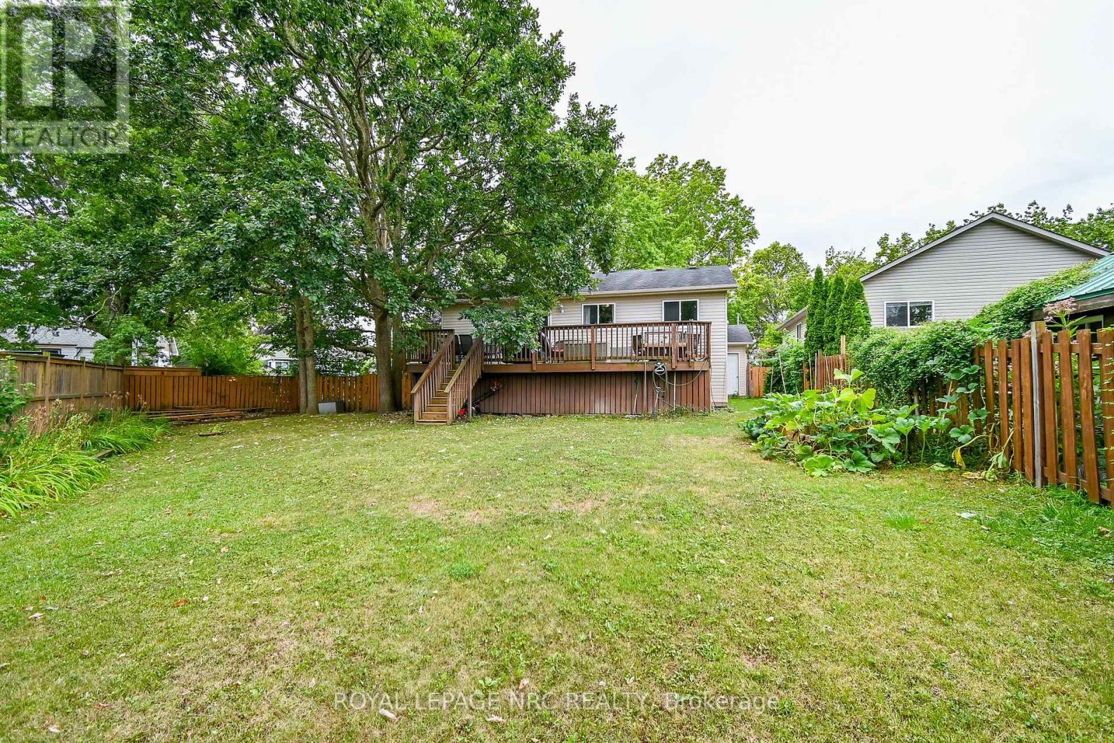 












49 ADMIRAL ROAD

,
St. Catharines (Secord Woods),




Ontario
L2P1G7

