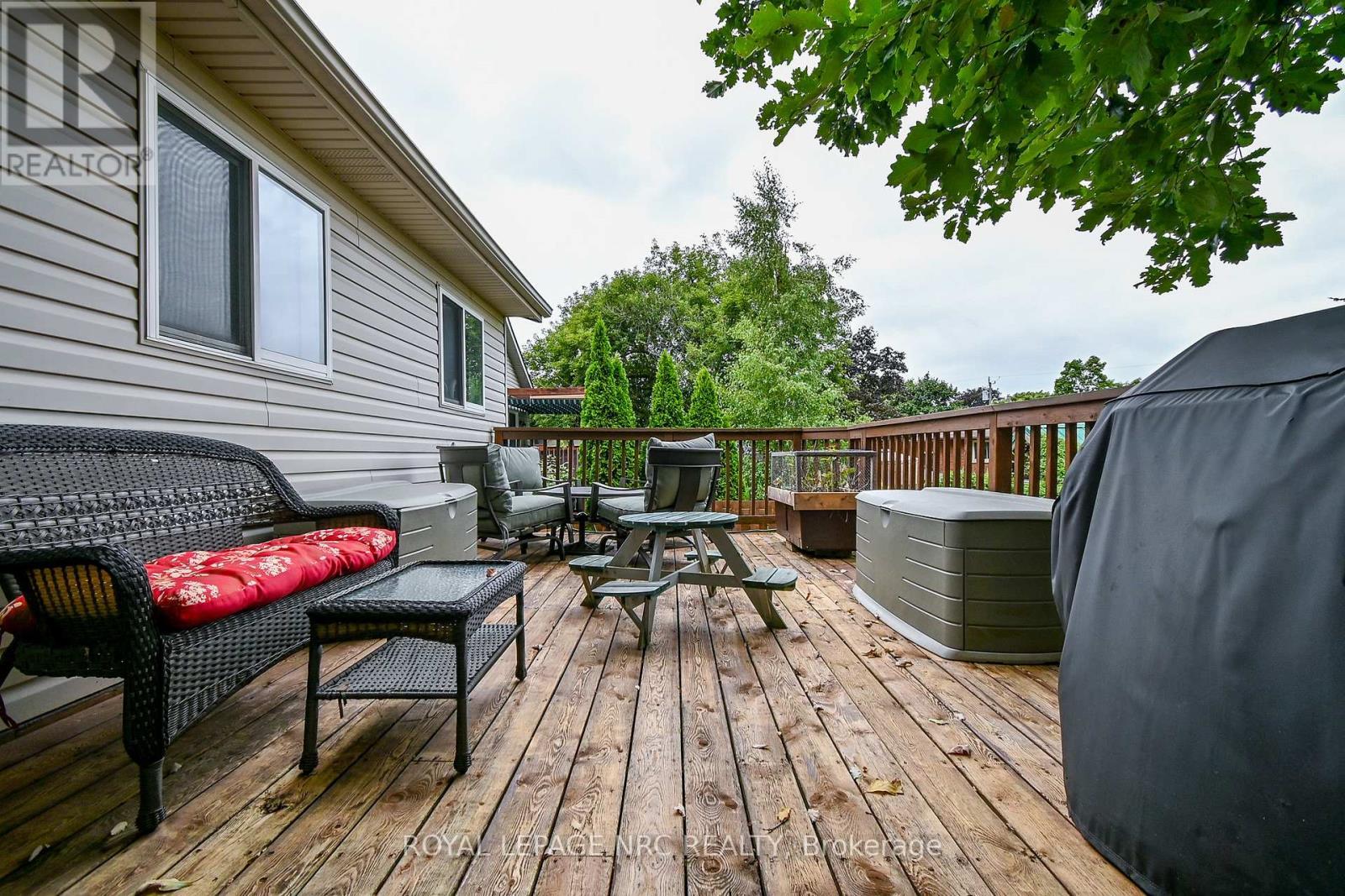 












49 ADMIRAL ROAD

,
St. Catharines (Secord Woods),




Ontario
L2P1G7

