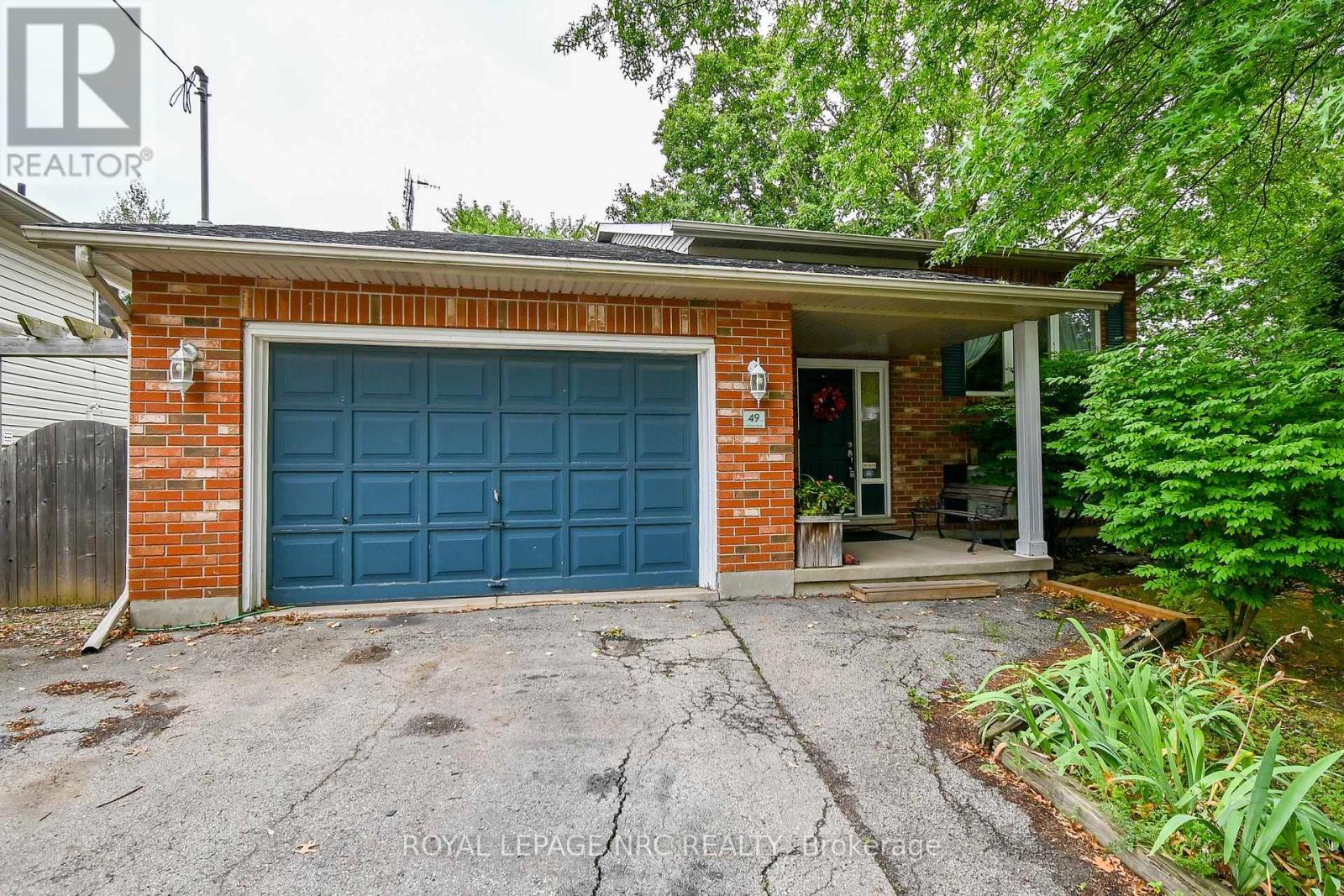












49 ADMIRAL ROAD

,
St. Catharines (Secord Woods),




Ontario
L2P1G7

