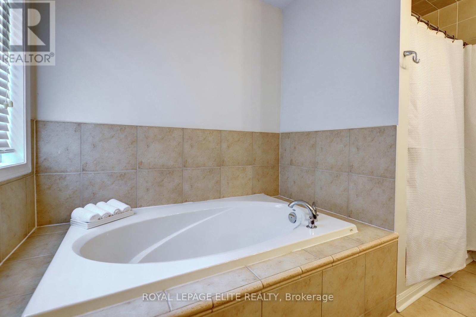 












1230 WINTER CRESCENT

,
Milton,




Ontario
L9T6V8

