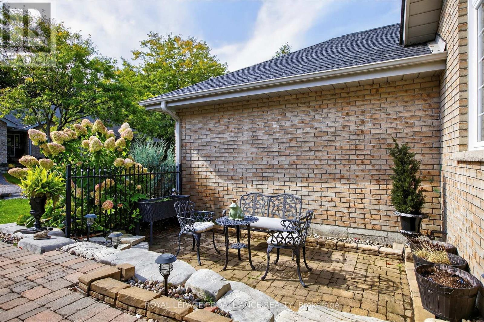 












4 - 3053 FRANCES STEWART ROAD

,
Peterborough East,




Ontario
K9H7S5

