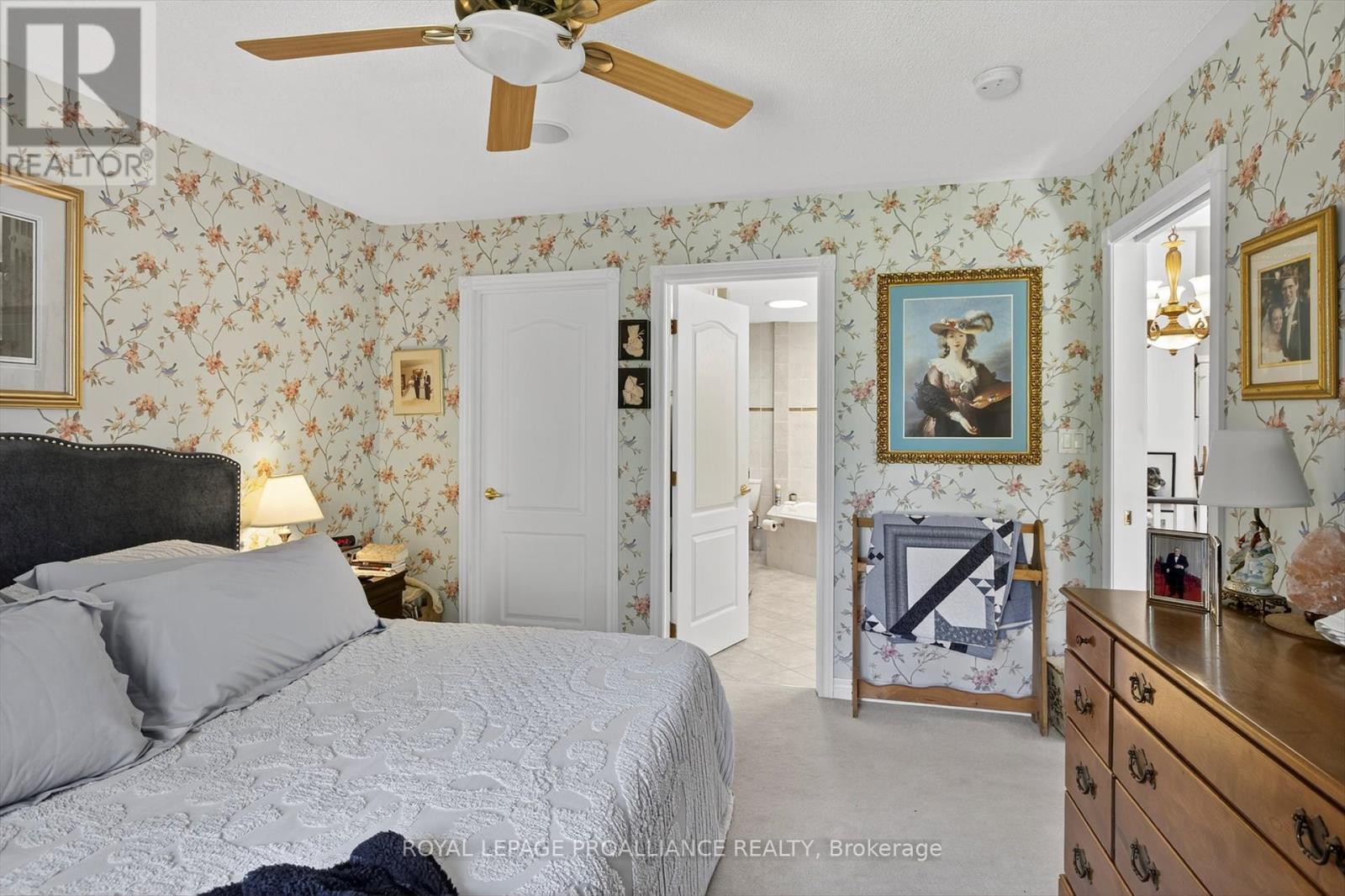 












4 - 3053 FRANCES STEWART ROAD

,
Peterborough East,




Ontario
K9H7S5

