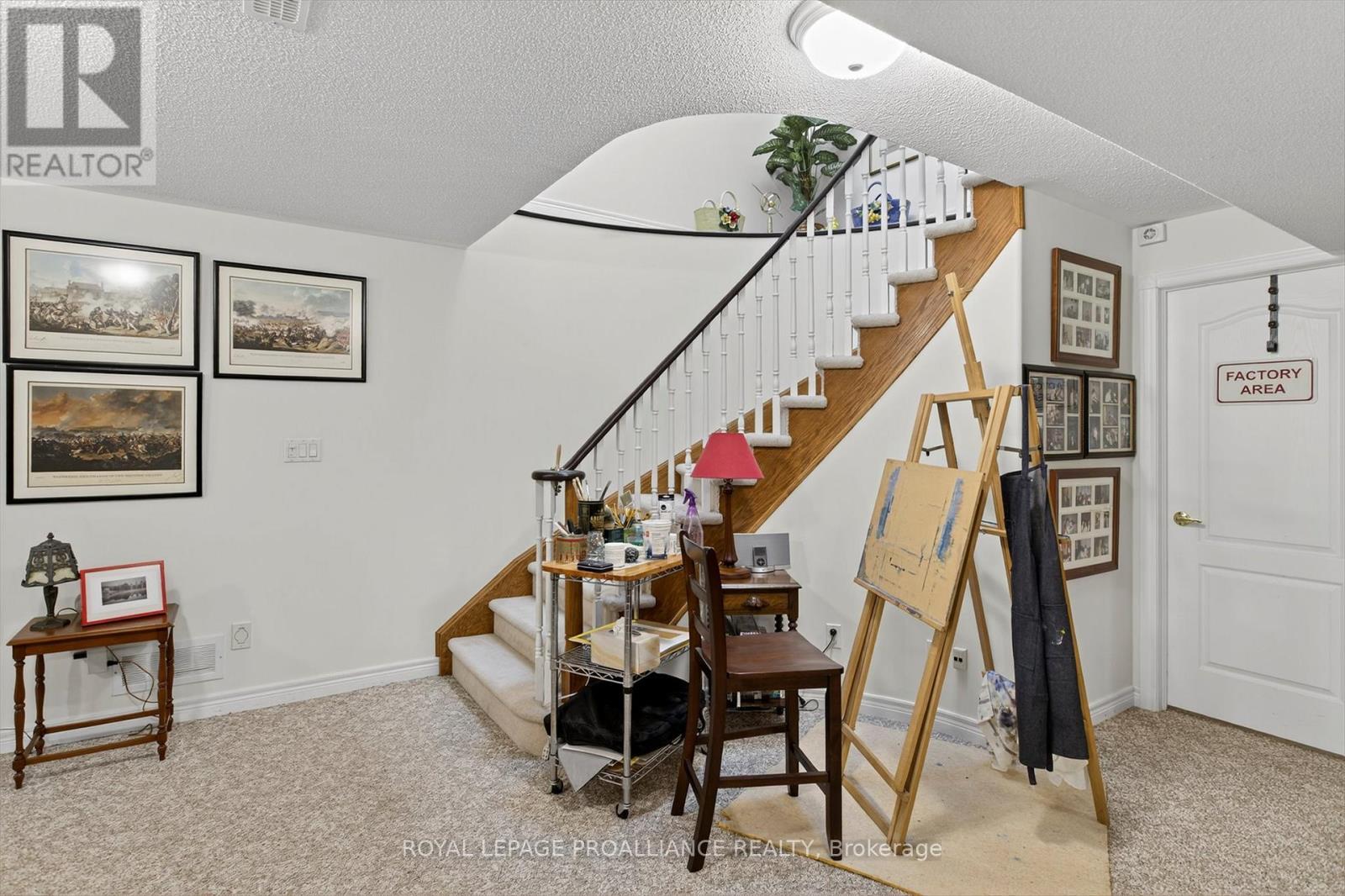 












4 - 3053 FRANCES STEWART ROAD

,
Peterborough East,




Ontario
K9H7S5

