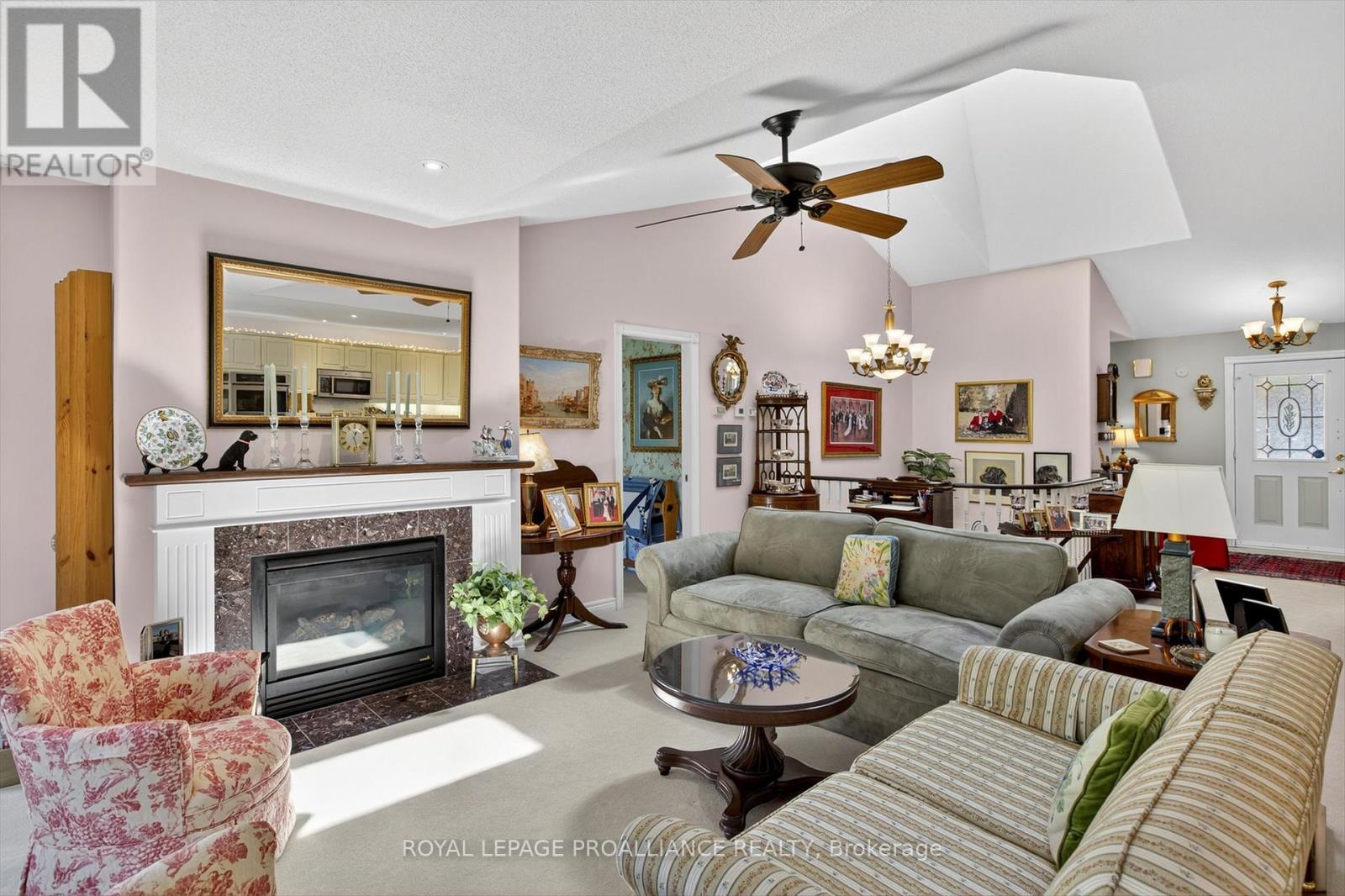 












4 - 3053 FRANCES STEWART ROAD

,
Peterborough East,




Ontario
K9H7S5

