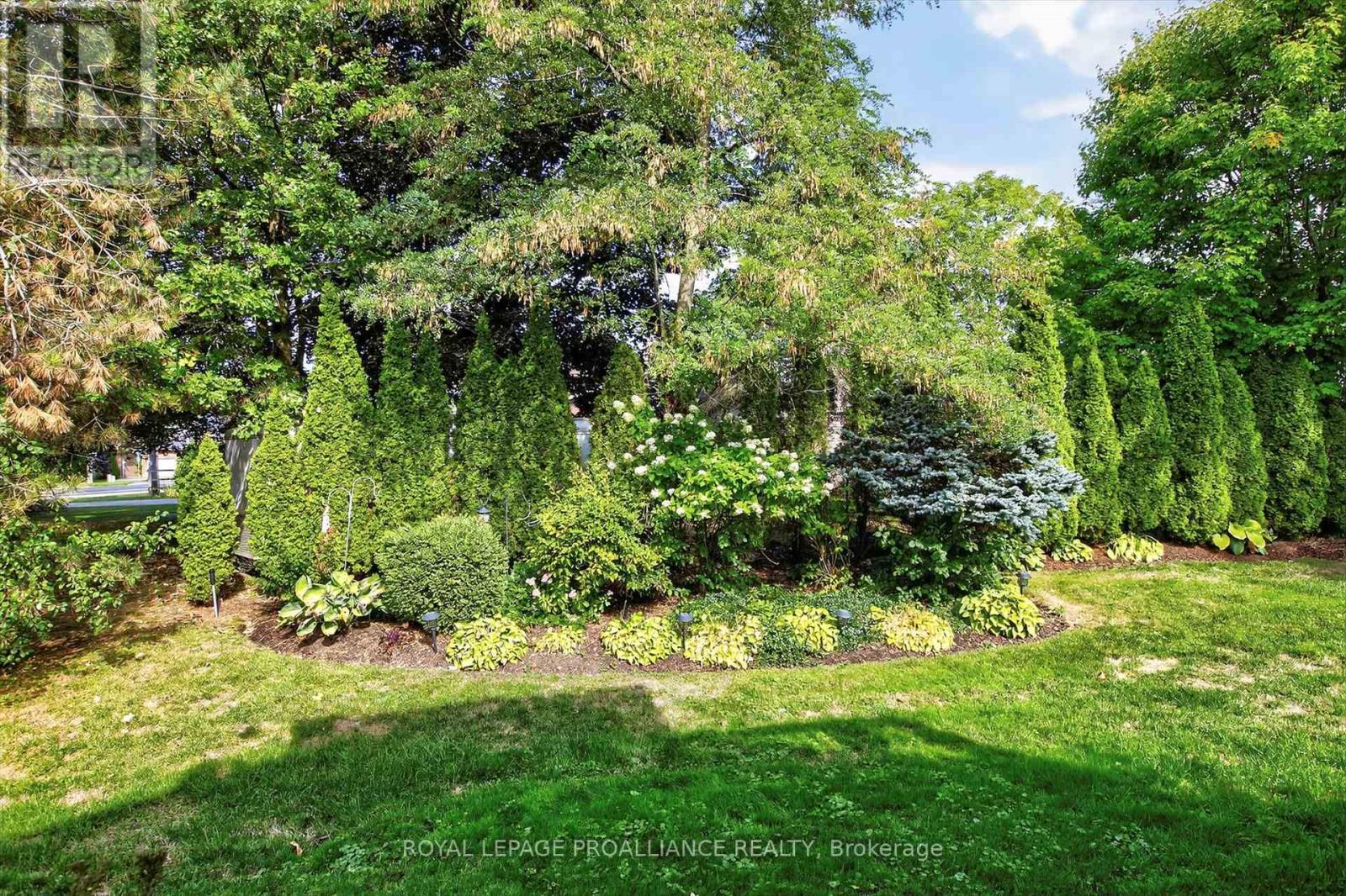 












4 - 3053 FRANCES STEWART ROAD

,
Peterborough East,




Ontario
K9H7S5

