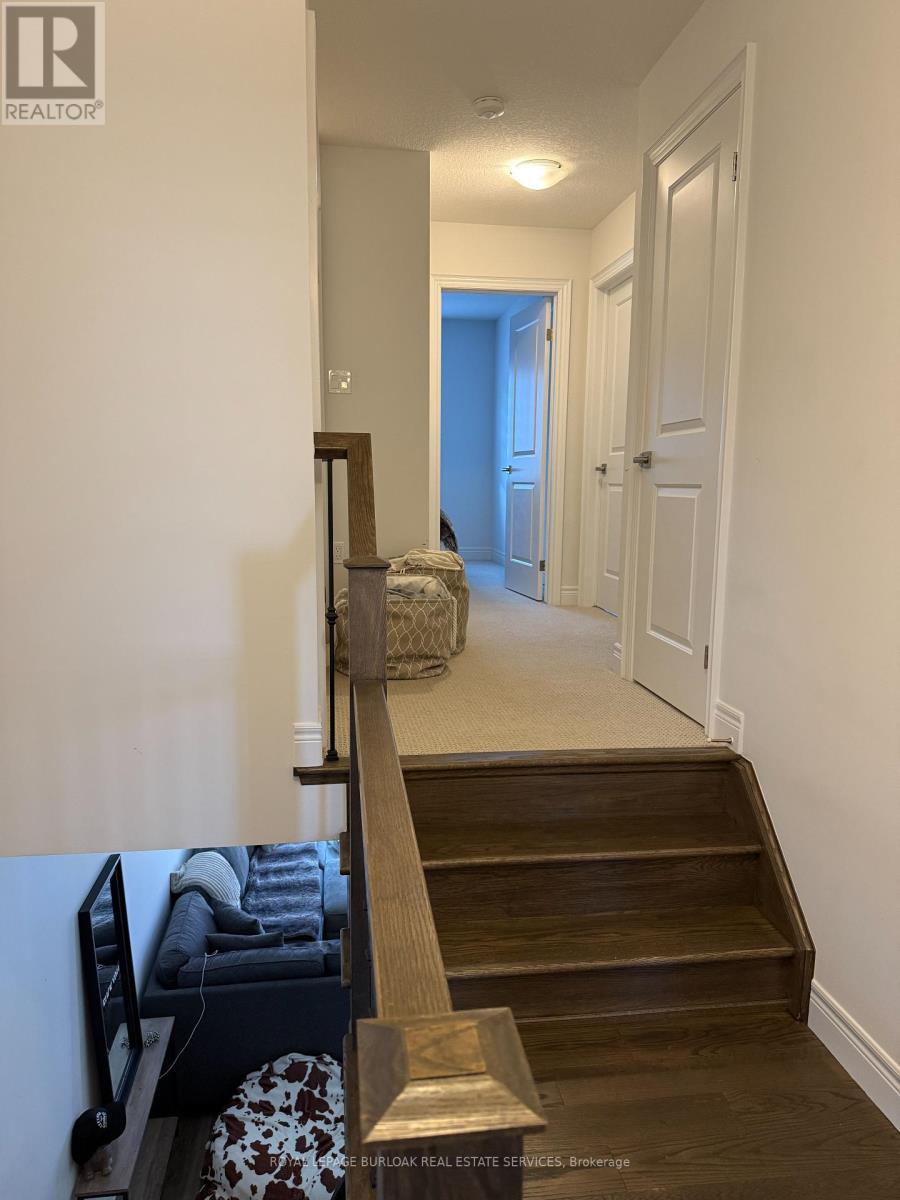 












53 SOUTHAM LANE

,
Hamilton,




Ontario
L9C0E7

