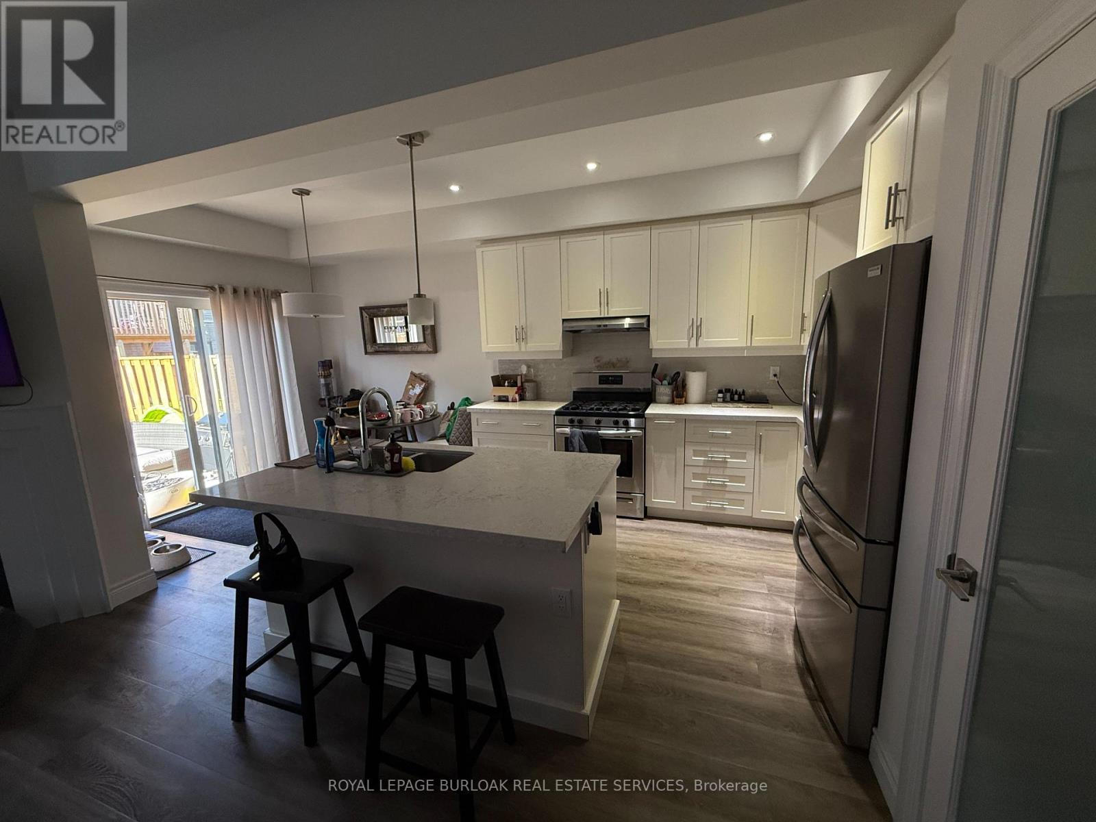 












53 SOUTHAM LANE

,
Hamilton,




Ontario
L9C0E7

