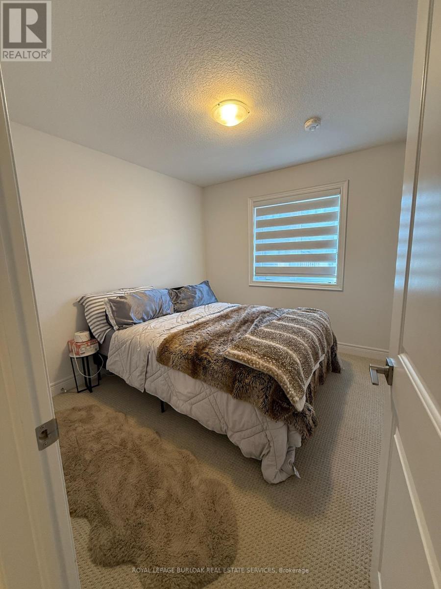 












53 SOUTHAM LANE

,
Hamilton,




Ontario
L9C0E7

