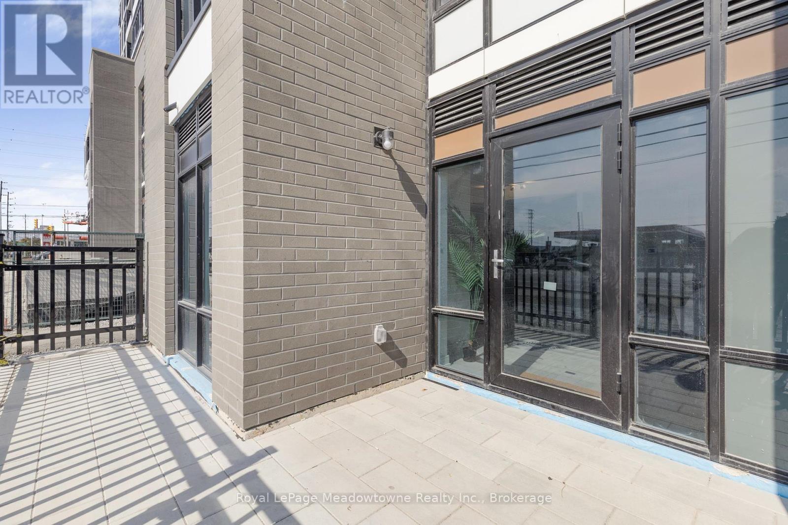 












TH 107 - 8010 DERRY ROAD

,
Milton (CO Coates),




Ontario
L9T2X5

