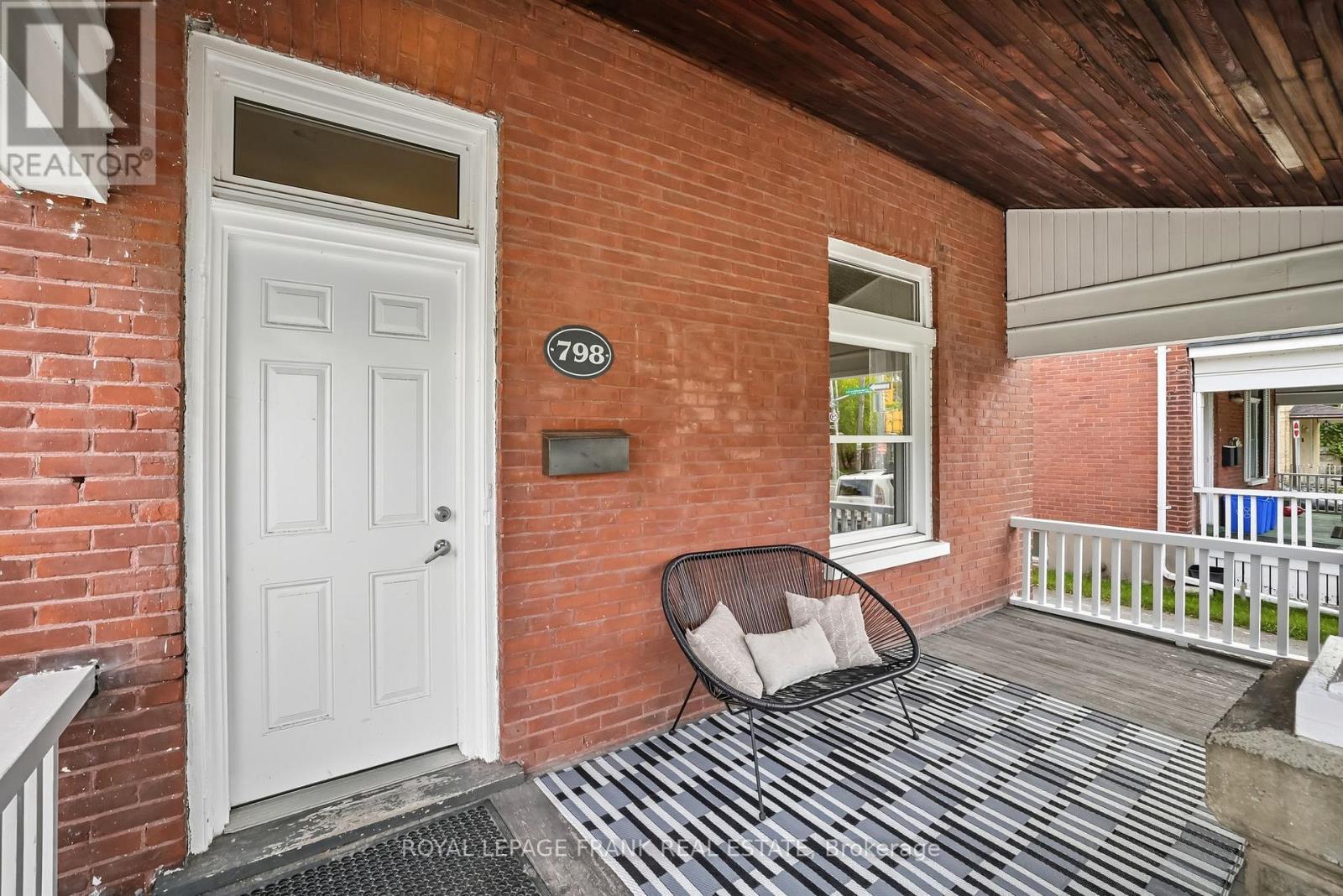 












798 GEORGE STREET N

,
Peterborough (Northcrest Ward 5),




Ontario
K9H3T5

