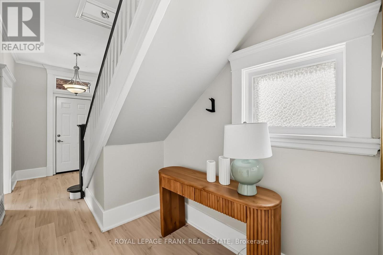 












798 GEORGE STREET N

,
Peterborough (Northcrest Ward 5),




Ontario
K9H3T5


