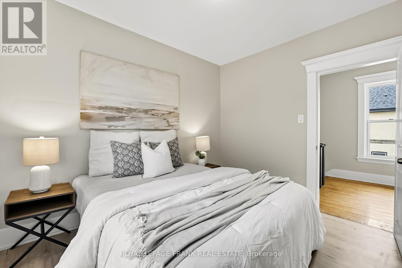 












798 GEORGE STREET N

,
Peterborough (Northcrest Ward 5),




Ontario
K9H3T5

